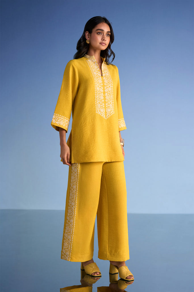 EMBROIDERED LINEN-TEXTURED LONGLINE TOP & WIDE-LEGGED PANT SET dash and dot