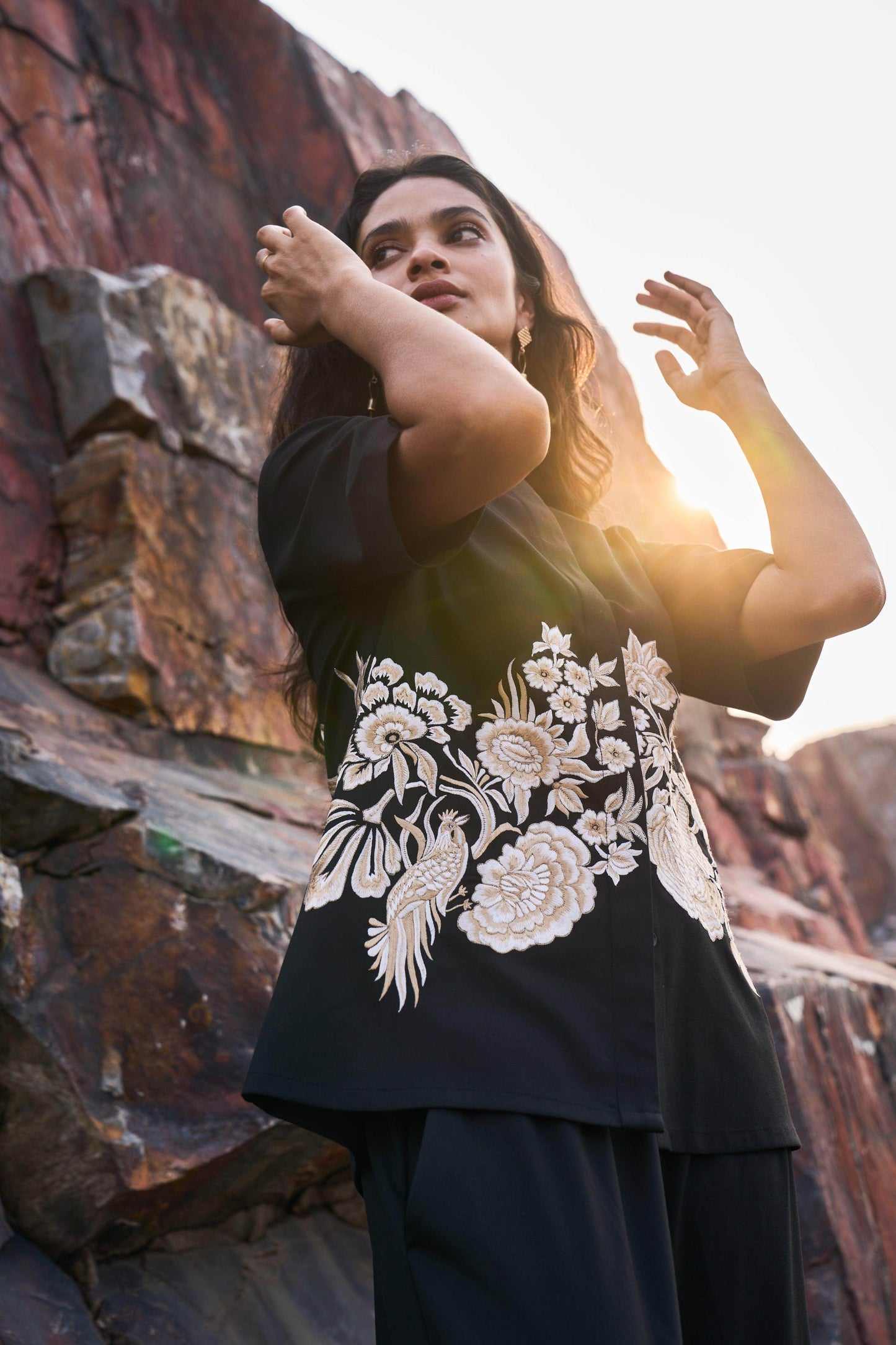 PLACEMENT EMBROIDERED SET - dash and dot