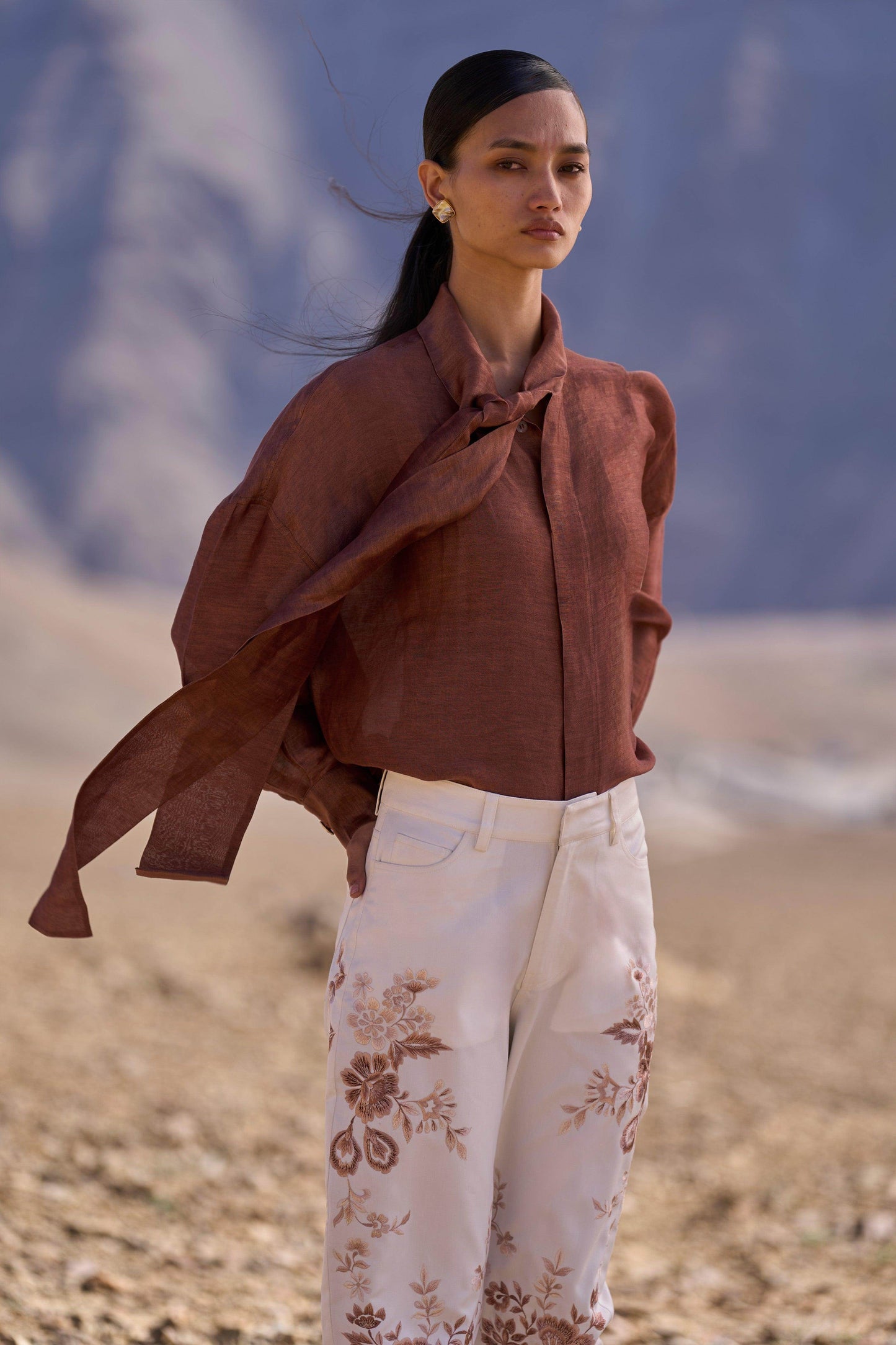 SILK-LINEN TIE-KNOT SHIRT - dash and dot