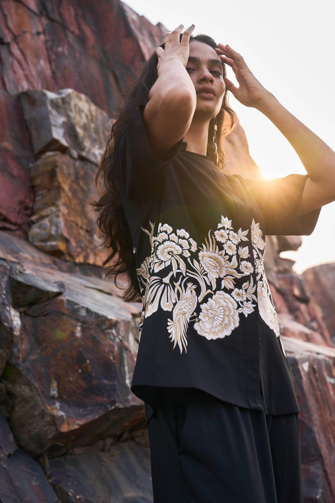 PLACEMENT EMBROIDERED SHIRT - dash and dot dash and dot