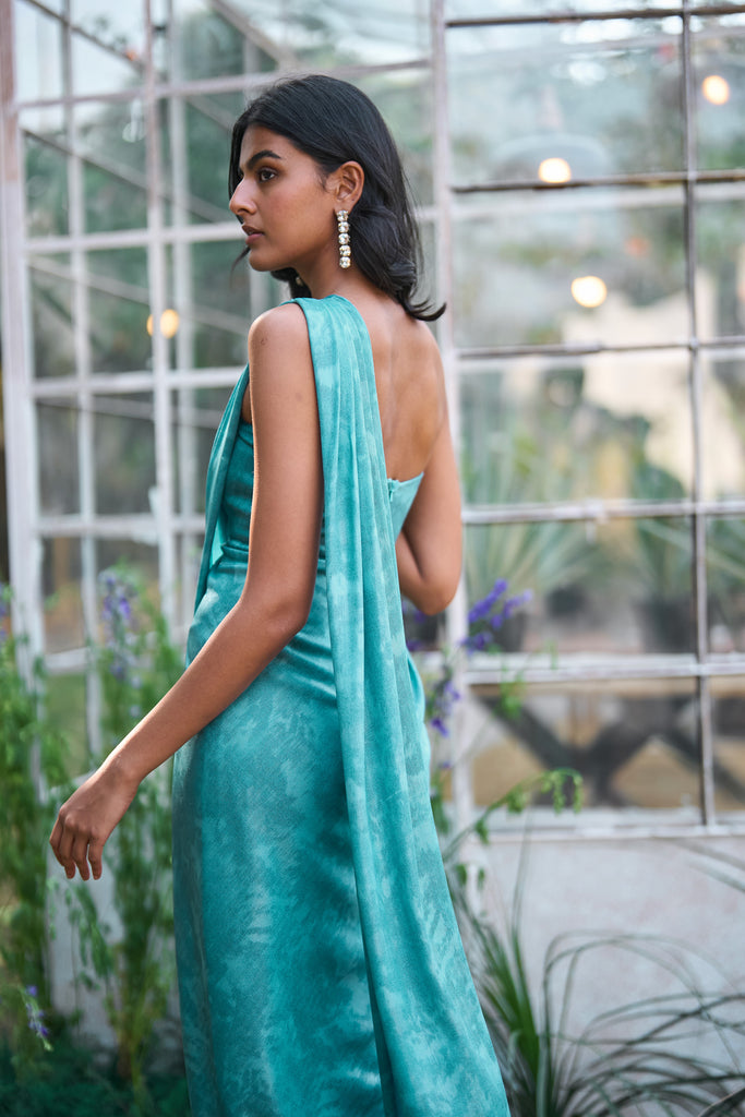 SARI DRAPE GOWN dash and dot