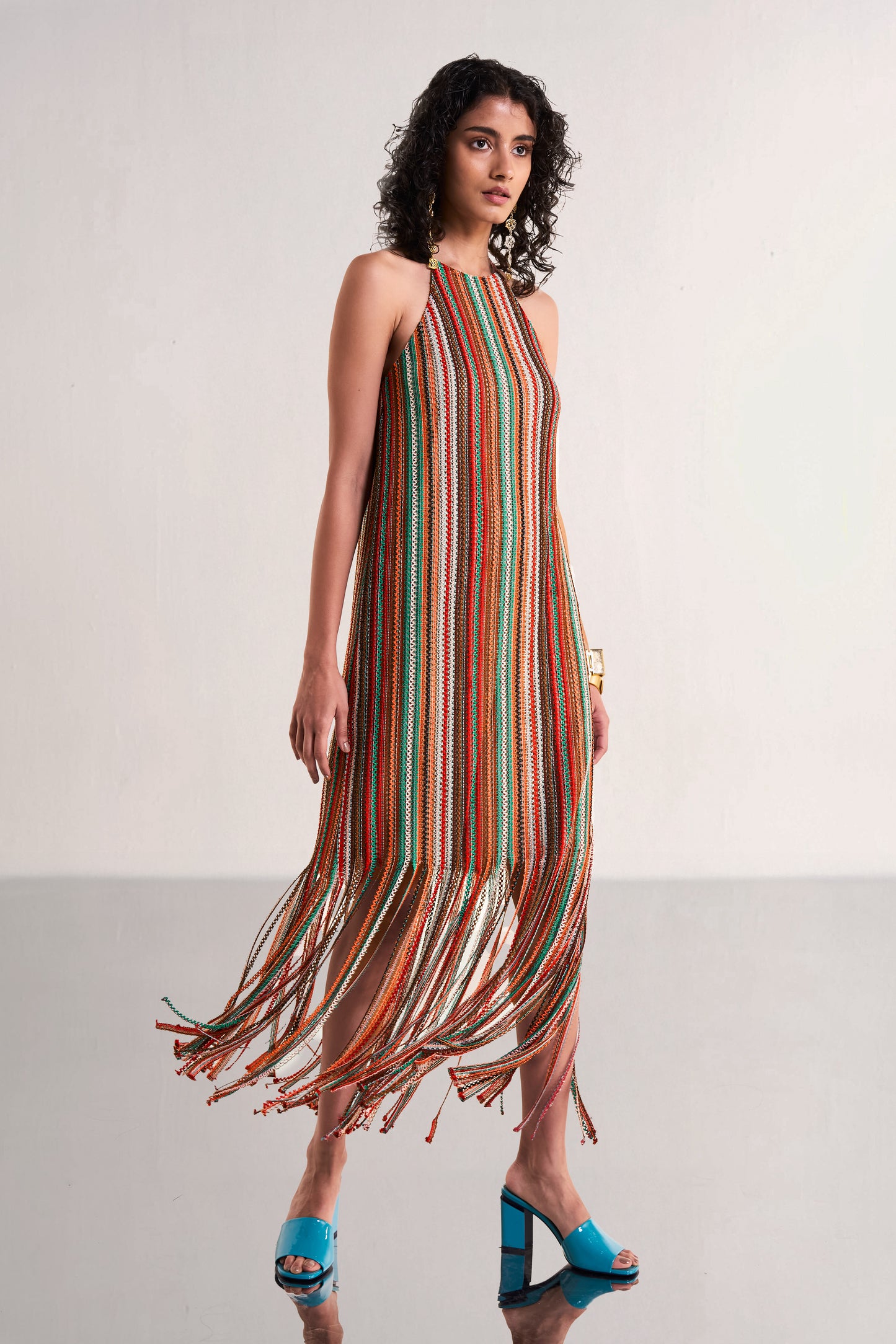 HALTER NECK FRINGE KNIT DRESS