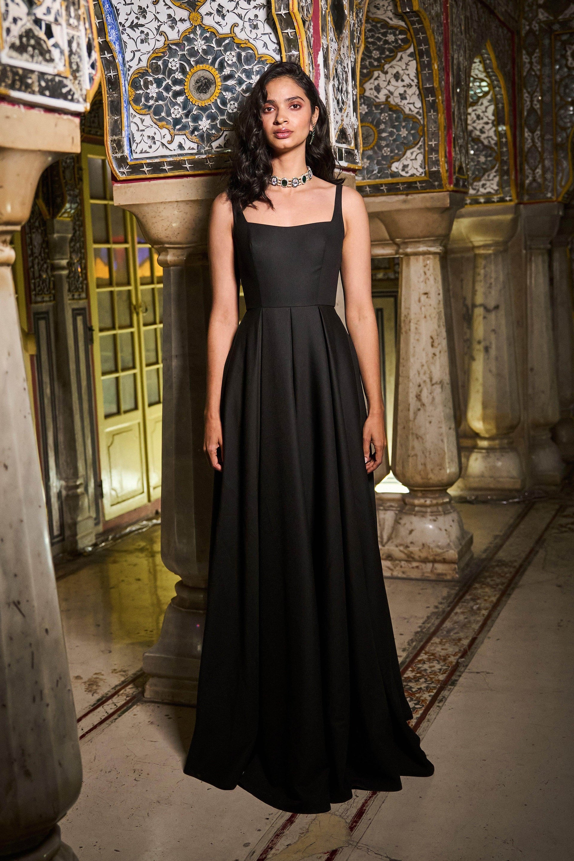 Black FLARE GOWN M / Black