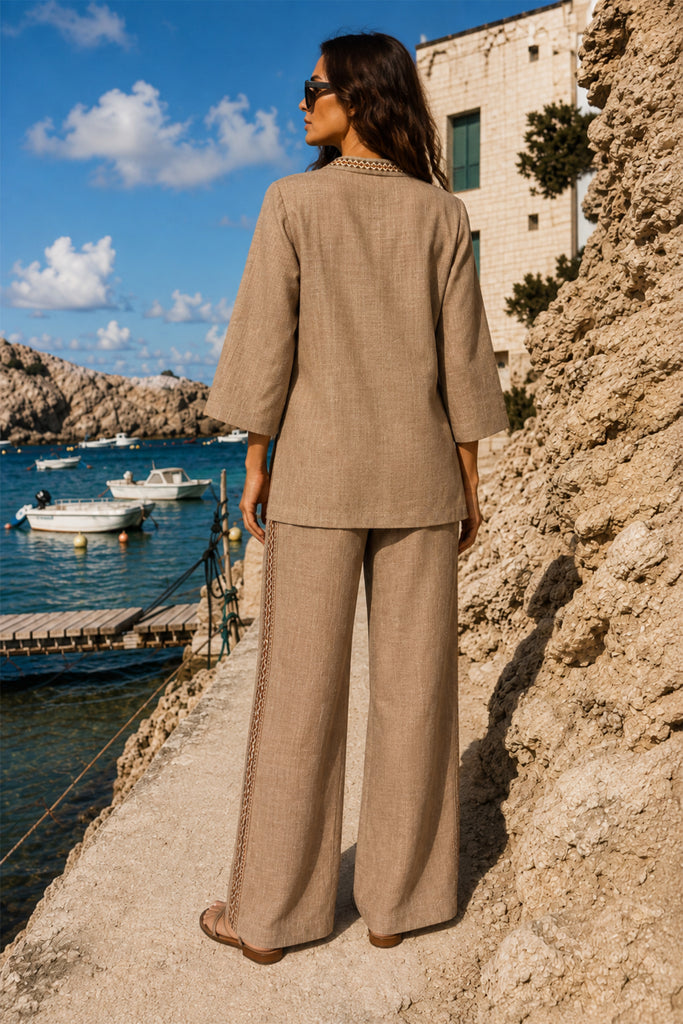 EMBROIDERED LINEN-TEXTURED LONGLINE TOP dash and dot