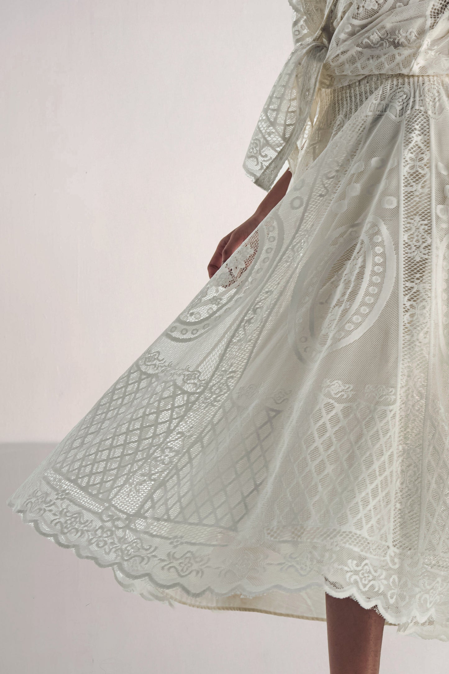 A-LINE LACE SKIRT