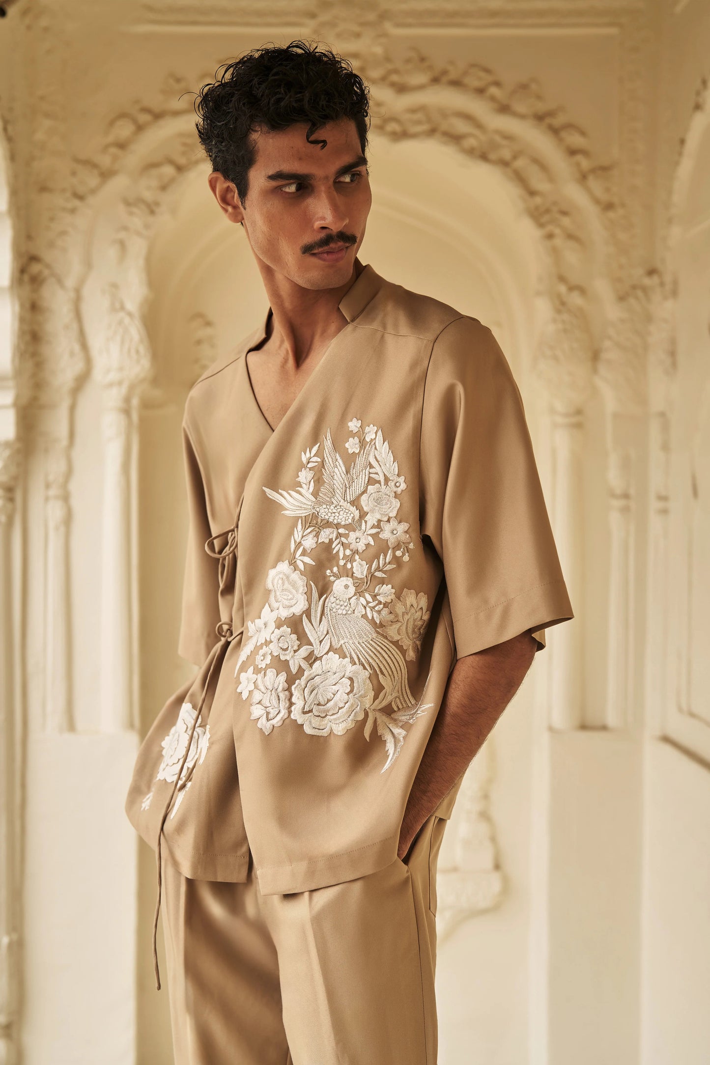 EMBROIDERED SIDE-TIE SHIRT