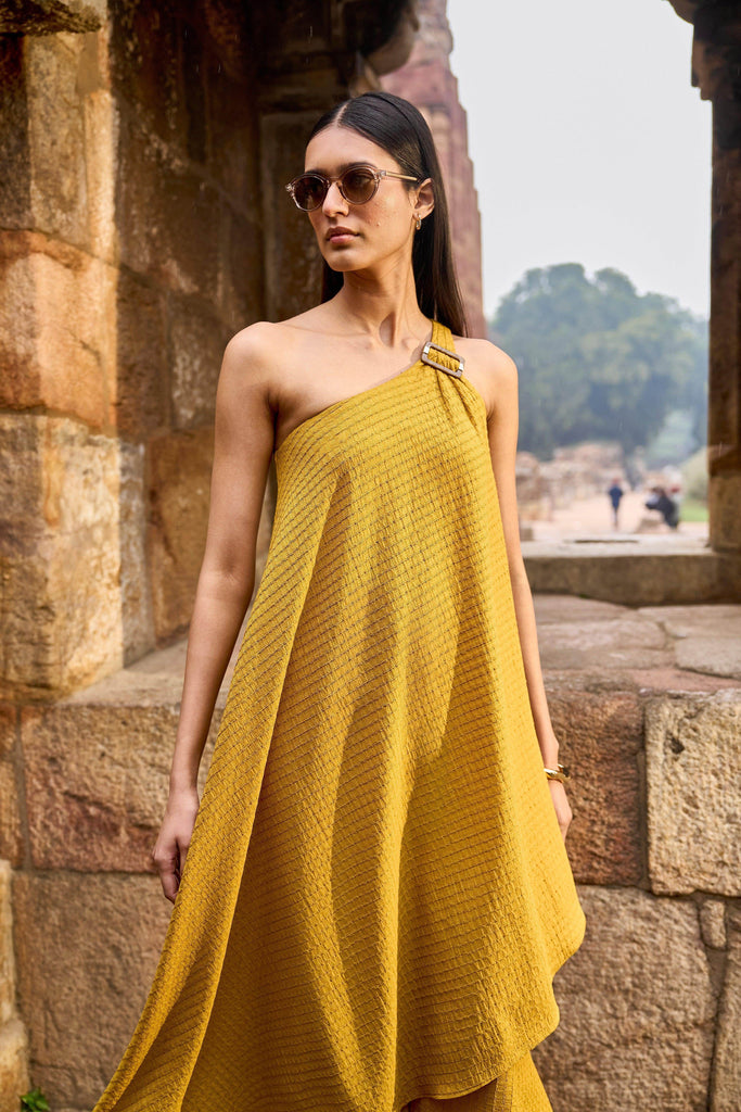 TEXTURED ONE SHOULDER SET - dash and dot dash and dot