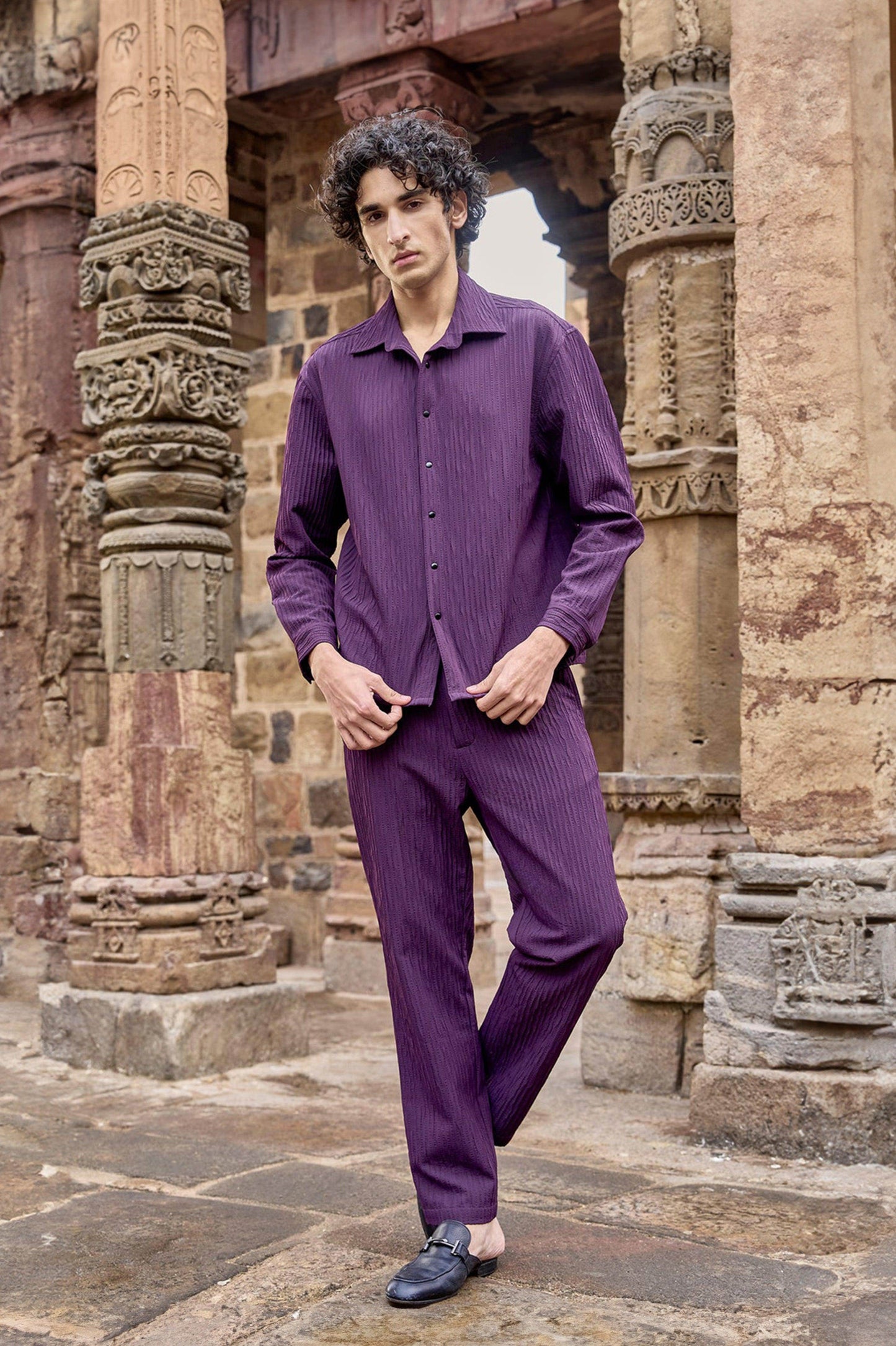 TEXTURED SET - dash and dot