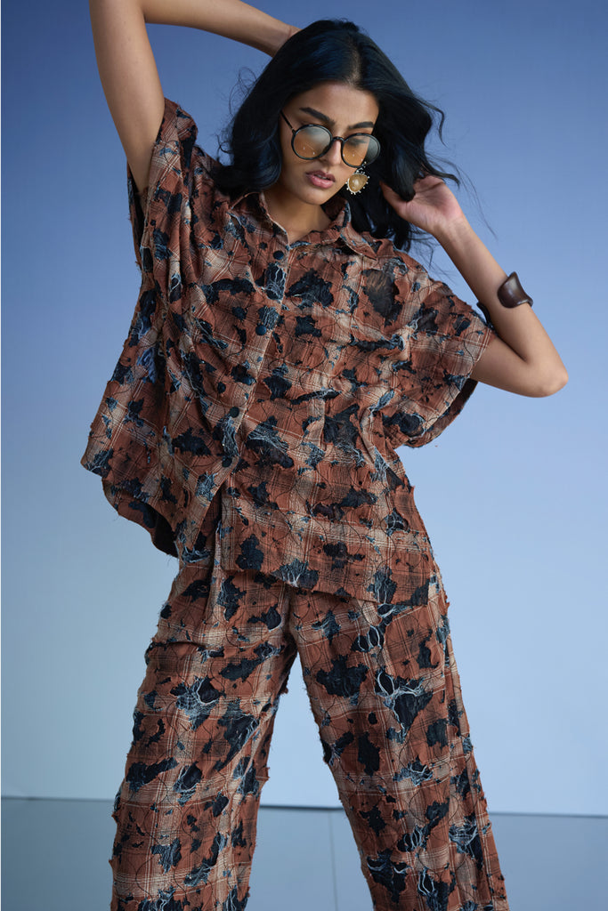 DISTRESSED SHIRT & PANT SET dash and dot