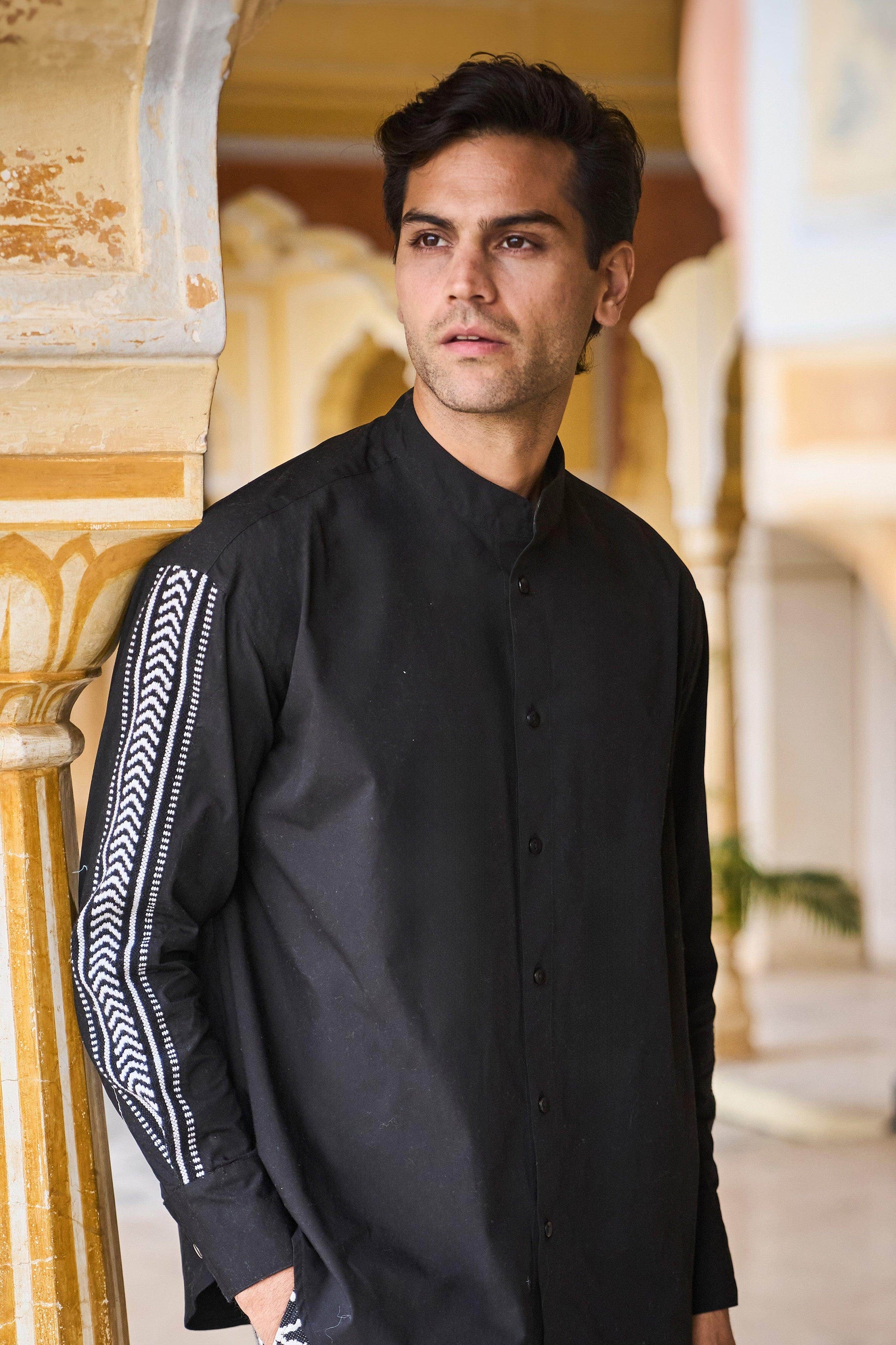 CHEVRON SLEEVE SHIRT - dash and dot