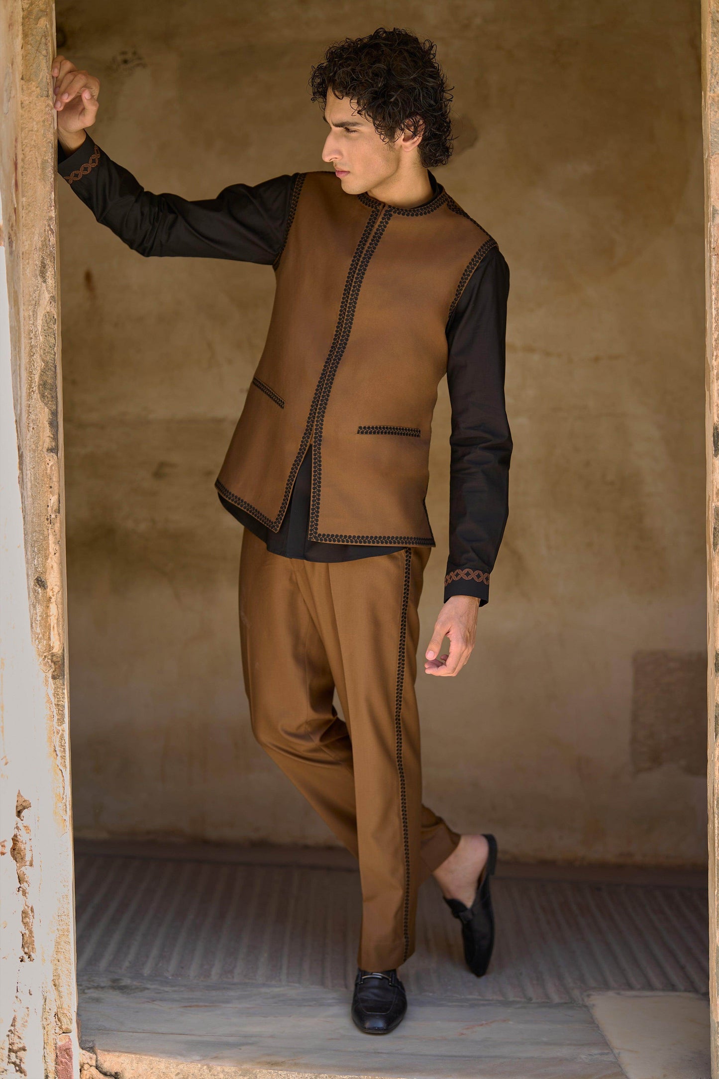 BORDER EMBROIDERED BANDI, SHIRT AND PANT - dash and dot