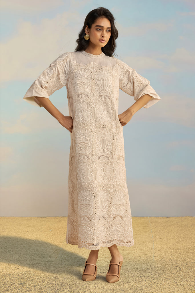 CUTWORK EMBROIDERED SCALLOPED MAXI dash and dot