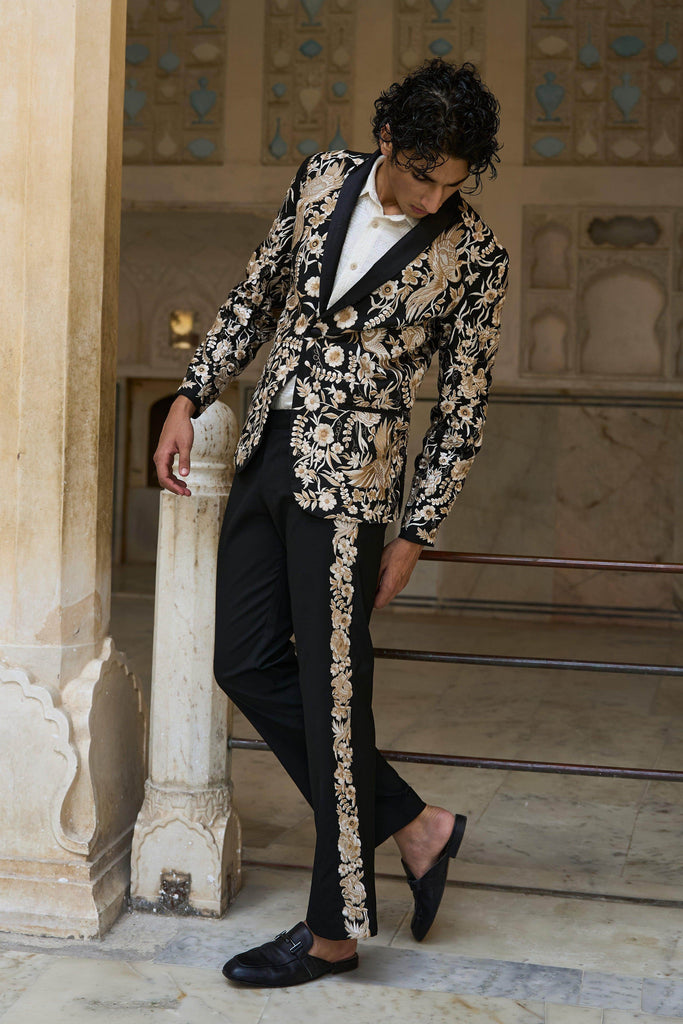 EMBROIDERED SUIT - dash and dot dash and dot