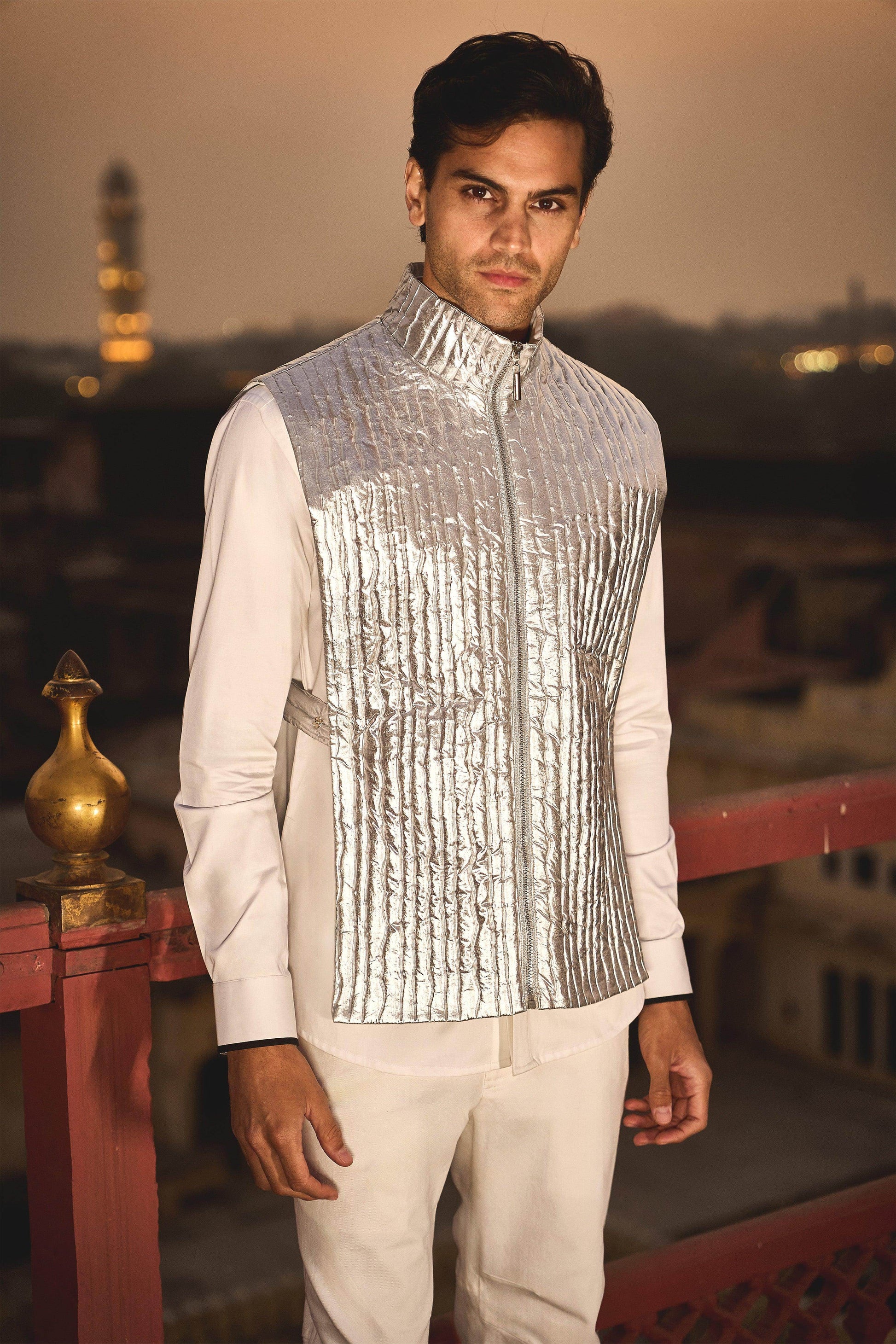 FOIL QUILTED GILET - dash and dot