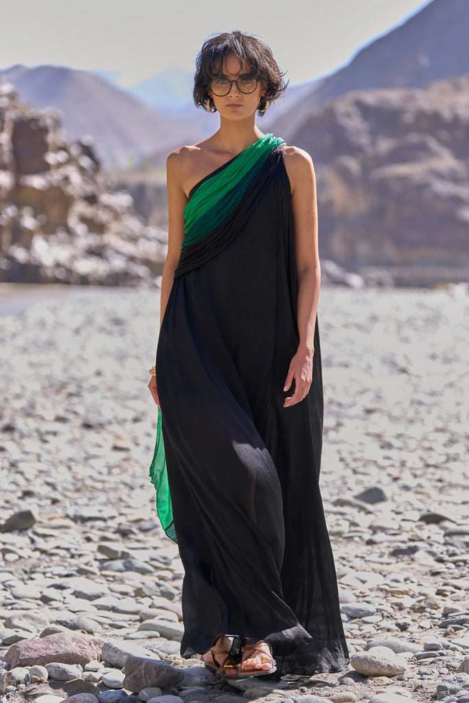 OMBRÉ DRAPED SARI GOWN dash and dot