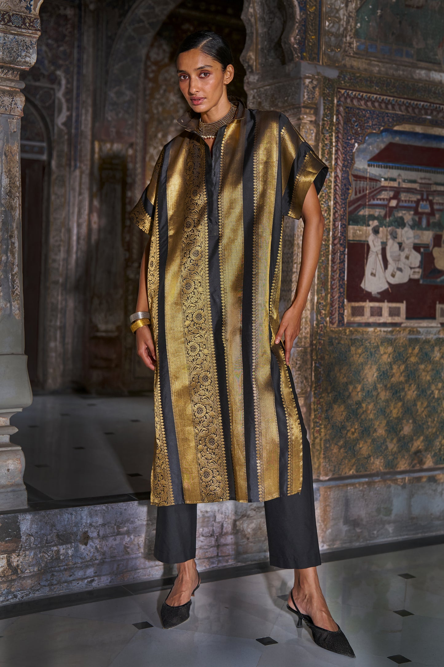 BENARES BROCADE STRIPED LONGLINE SHIRT