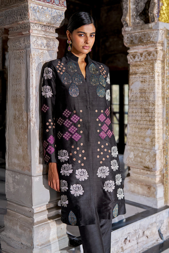 BLACK STRAIGHT PANT dash and dot