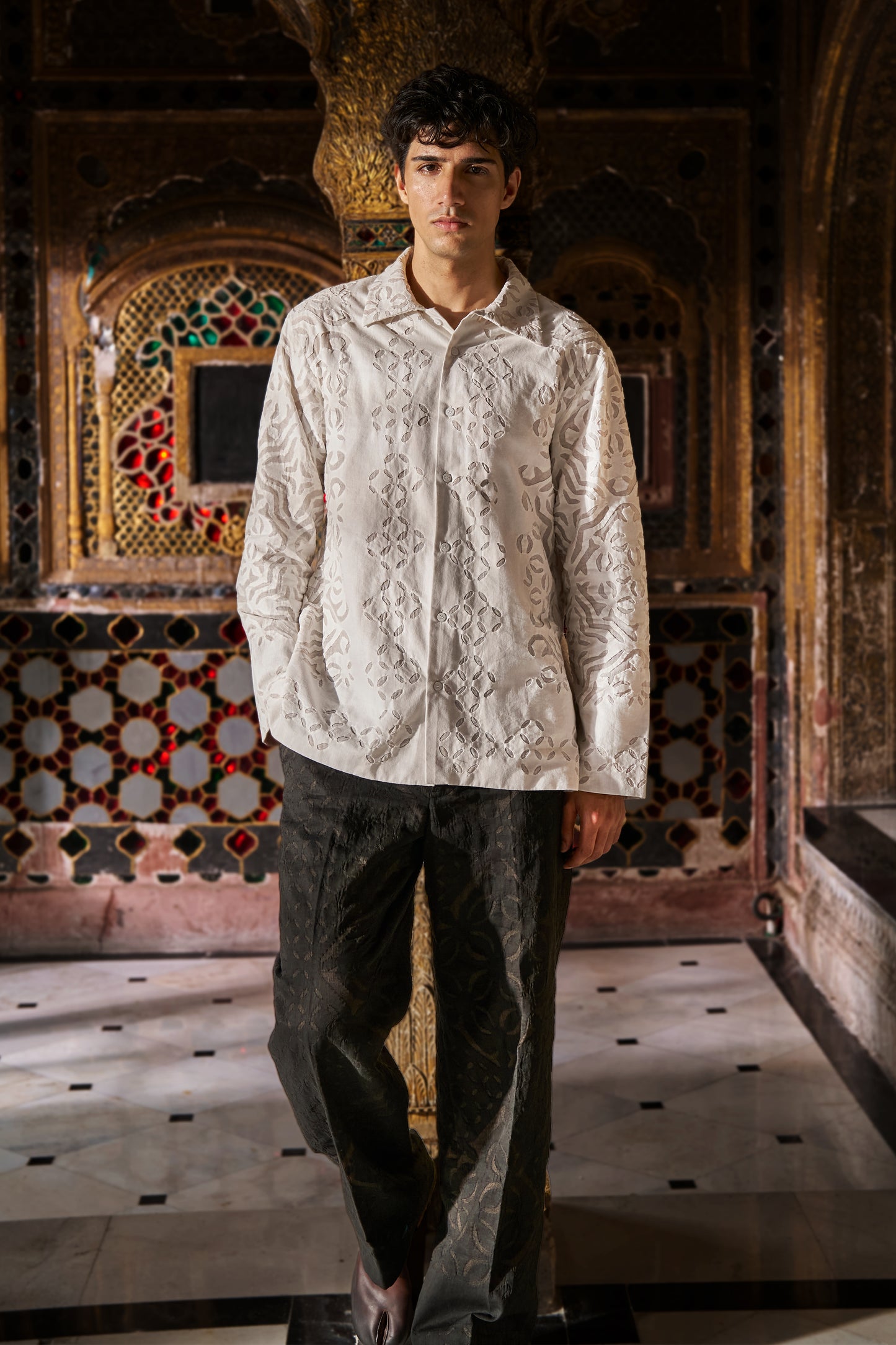 CUTWORK APPLIQUÉ PANT