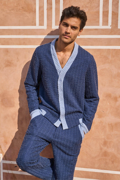 Y NECK KNIT SHIRT - dash and dot