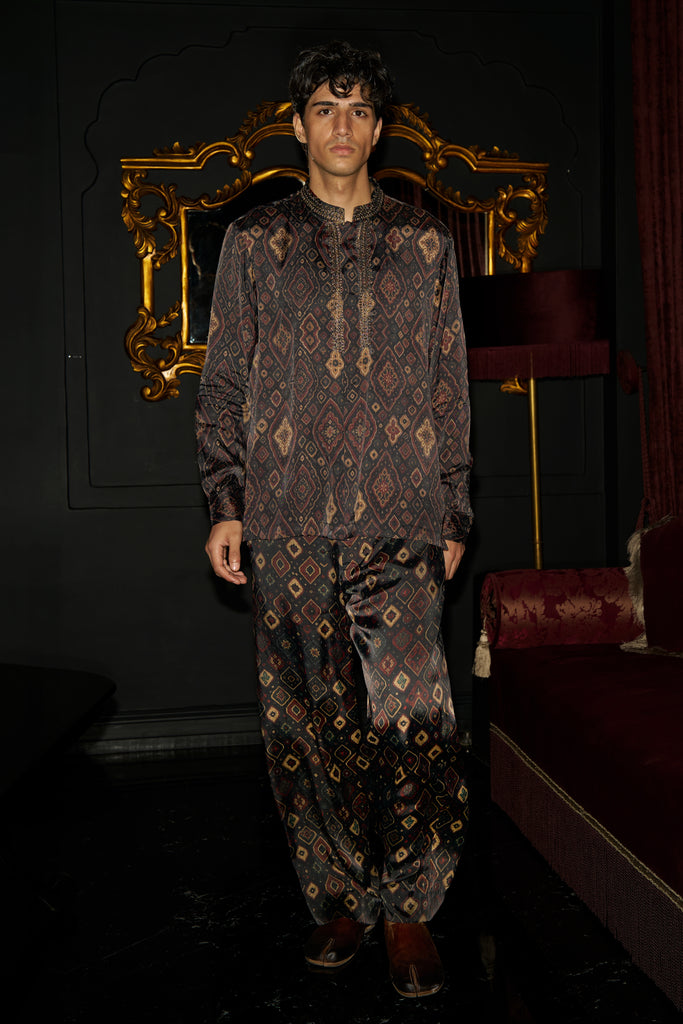 GEOMETRIC IKAT PANT dash and dot