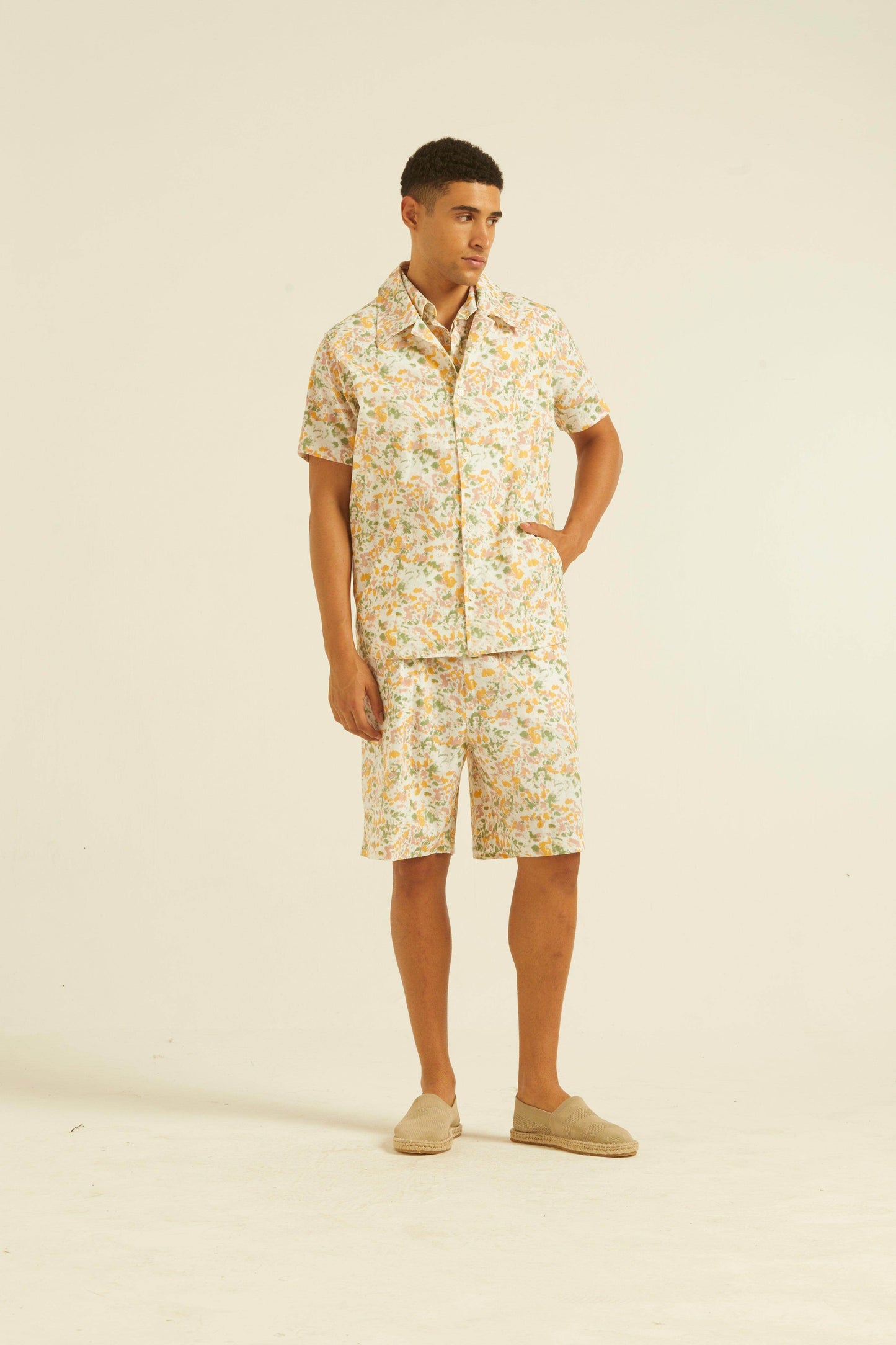 PRINTED SHORTS SHIRT - dash and dot