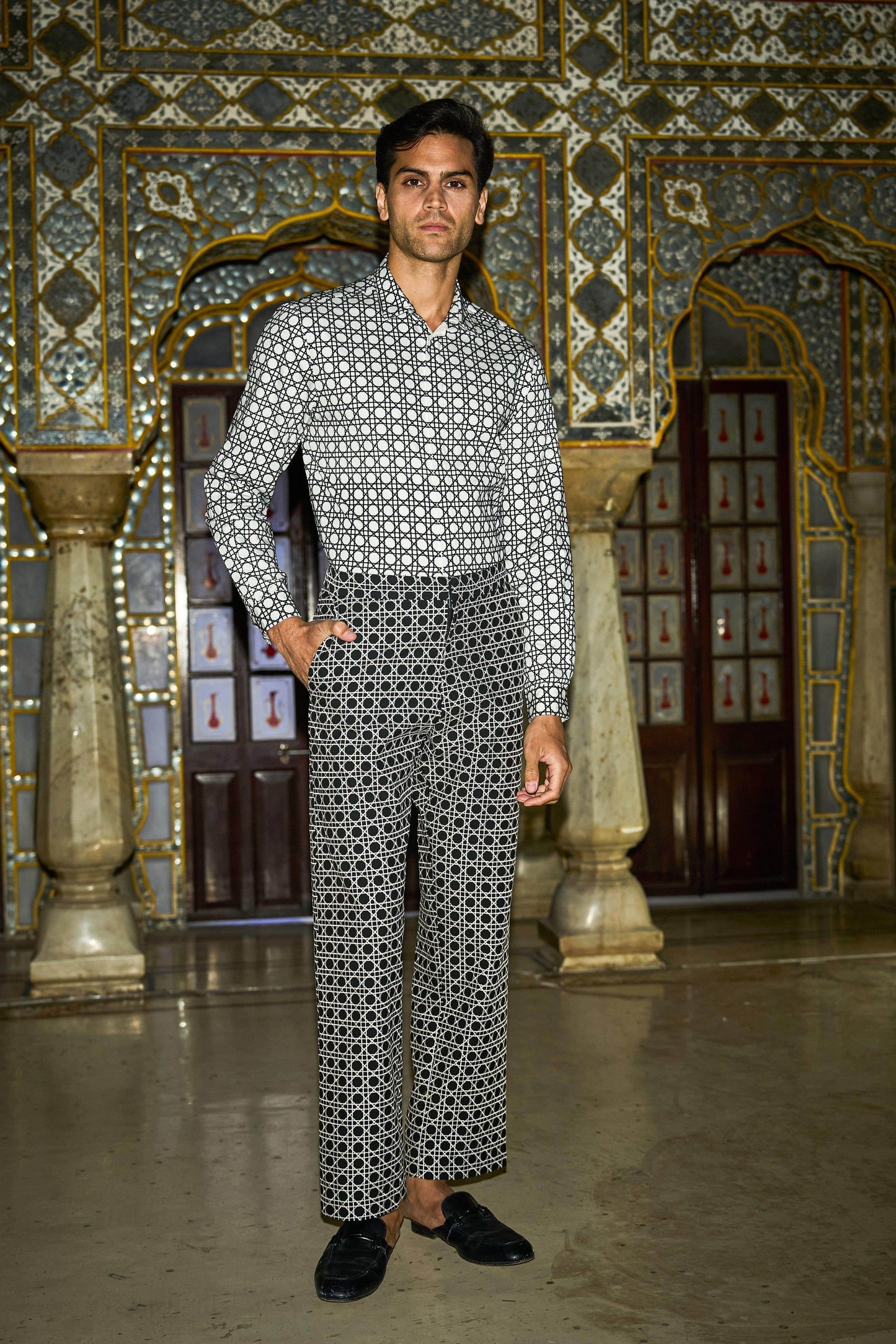 RATTAN EMBROIDERED SHIRT - dash and dot