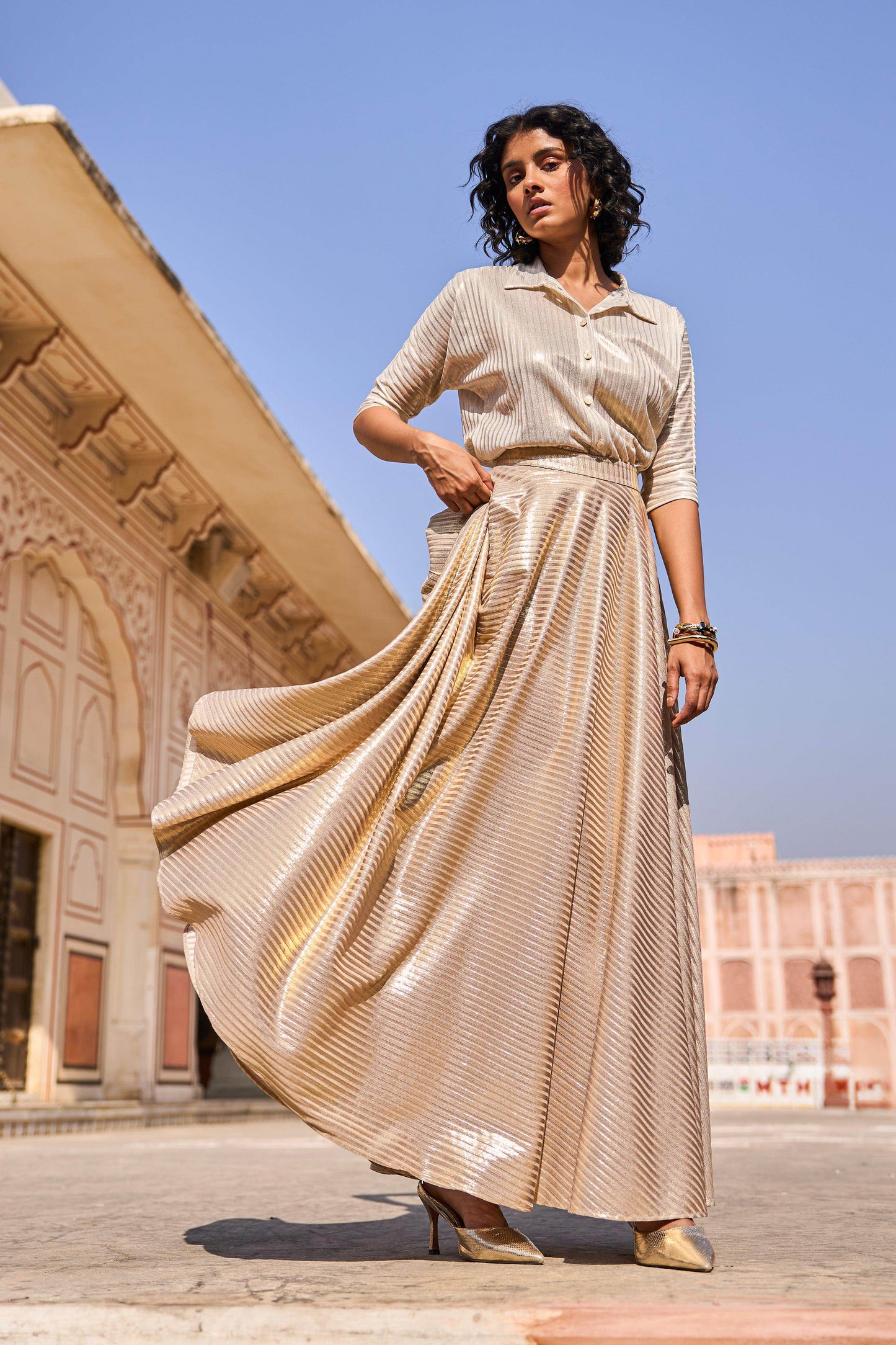 TEXTURED LAMÉ MAXI SKIRT - dash and dot