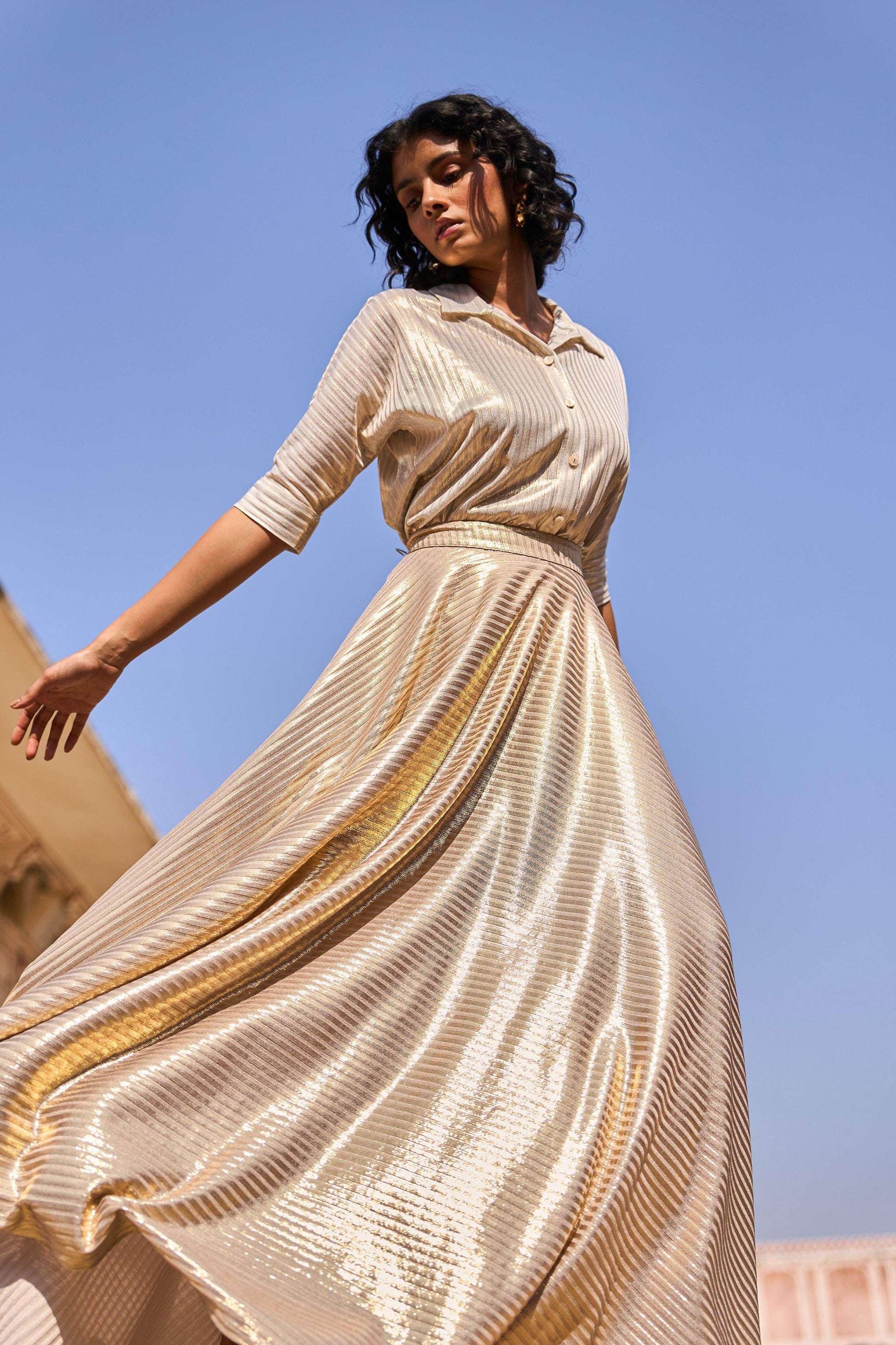 TEXTURED LAMÉ MAXI SKIRT - dash and dot