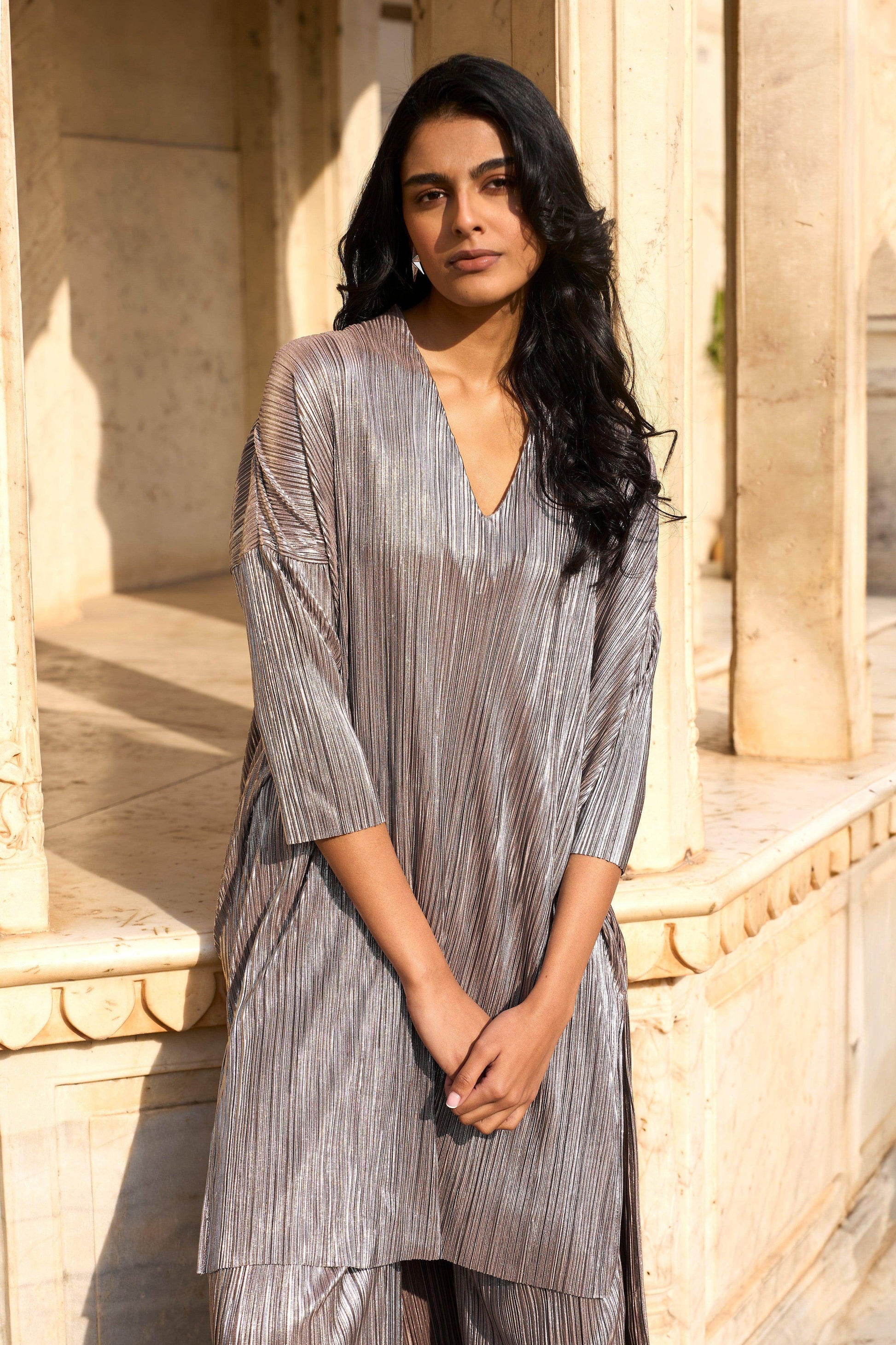 PLEATED LAMÉ SET - dash and dot