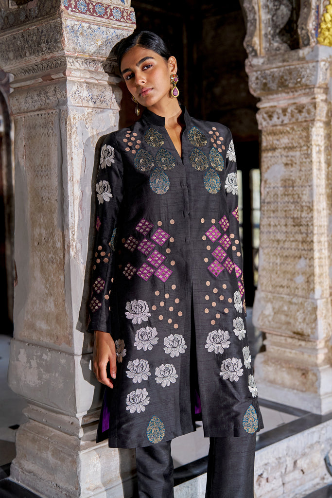 BLACK STRAIGHT PANT dash and dot