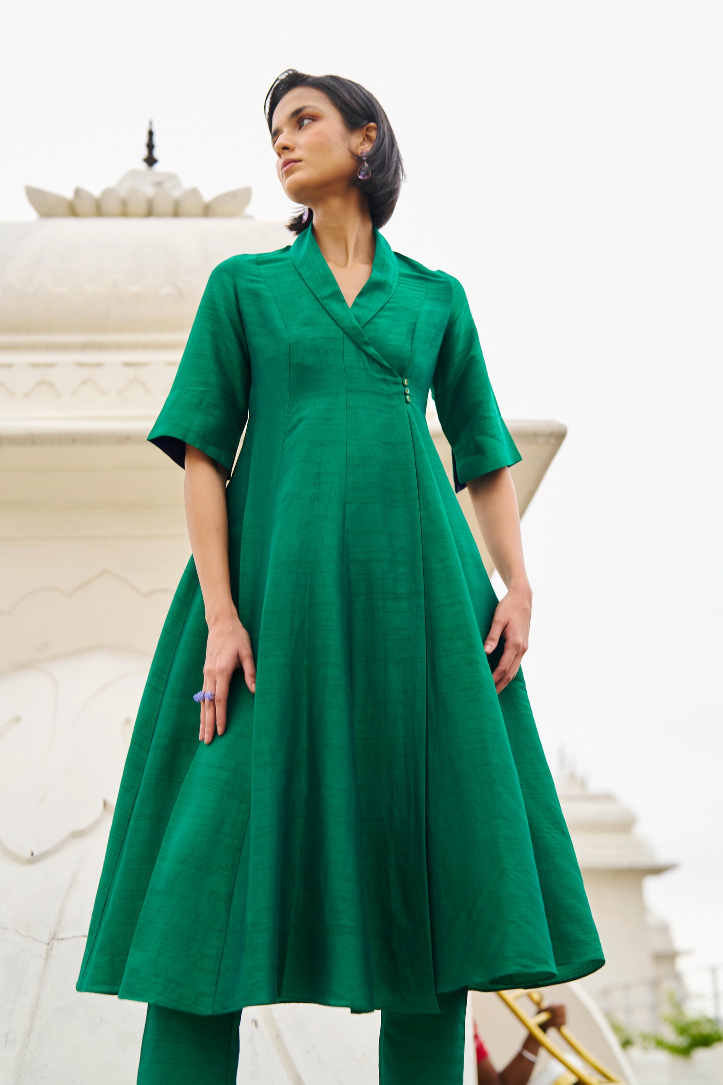 TEXTURED LONGLINE SIDE-BUTTON TOP