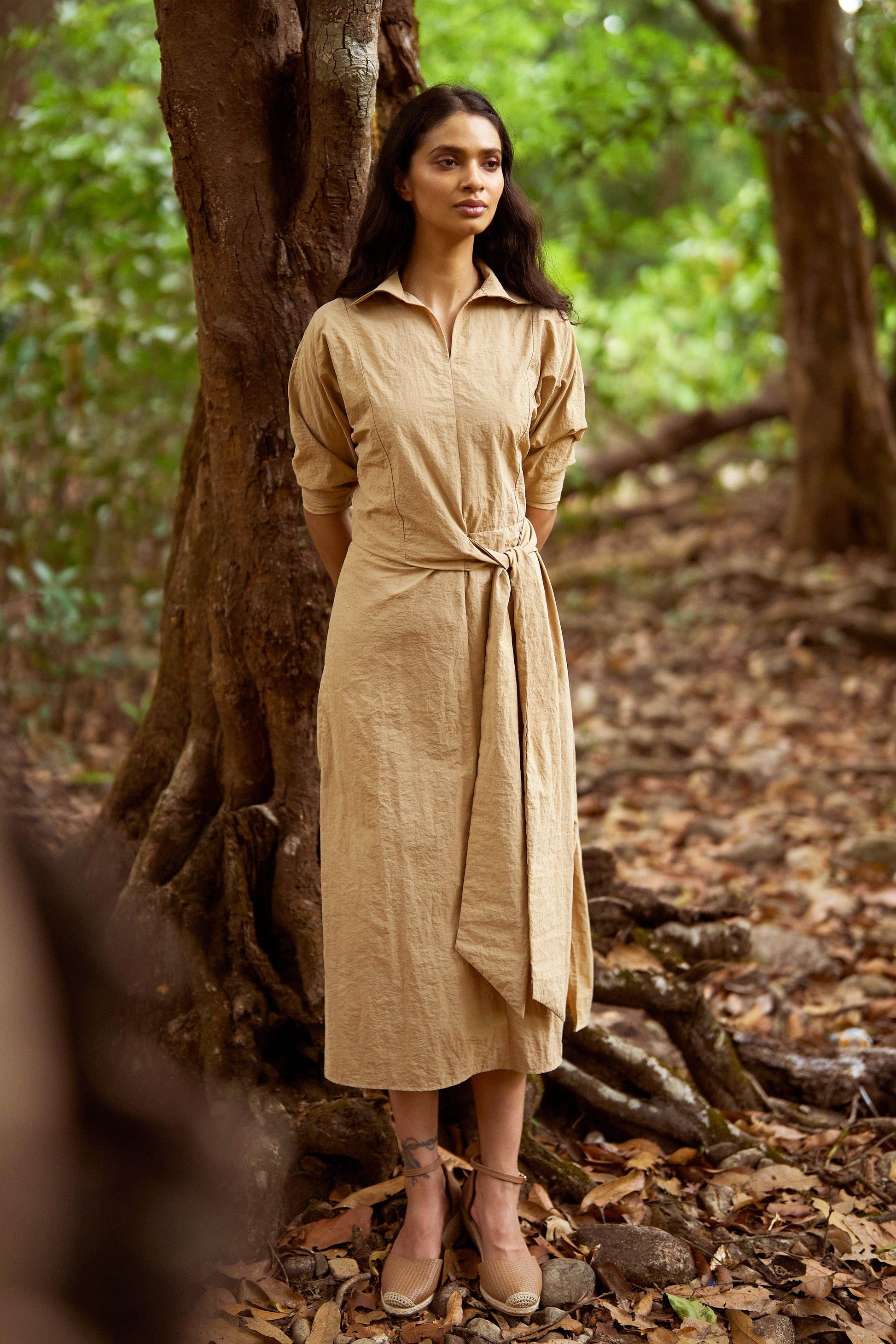 SIDE TIE MIDI - dash and dot