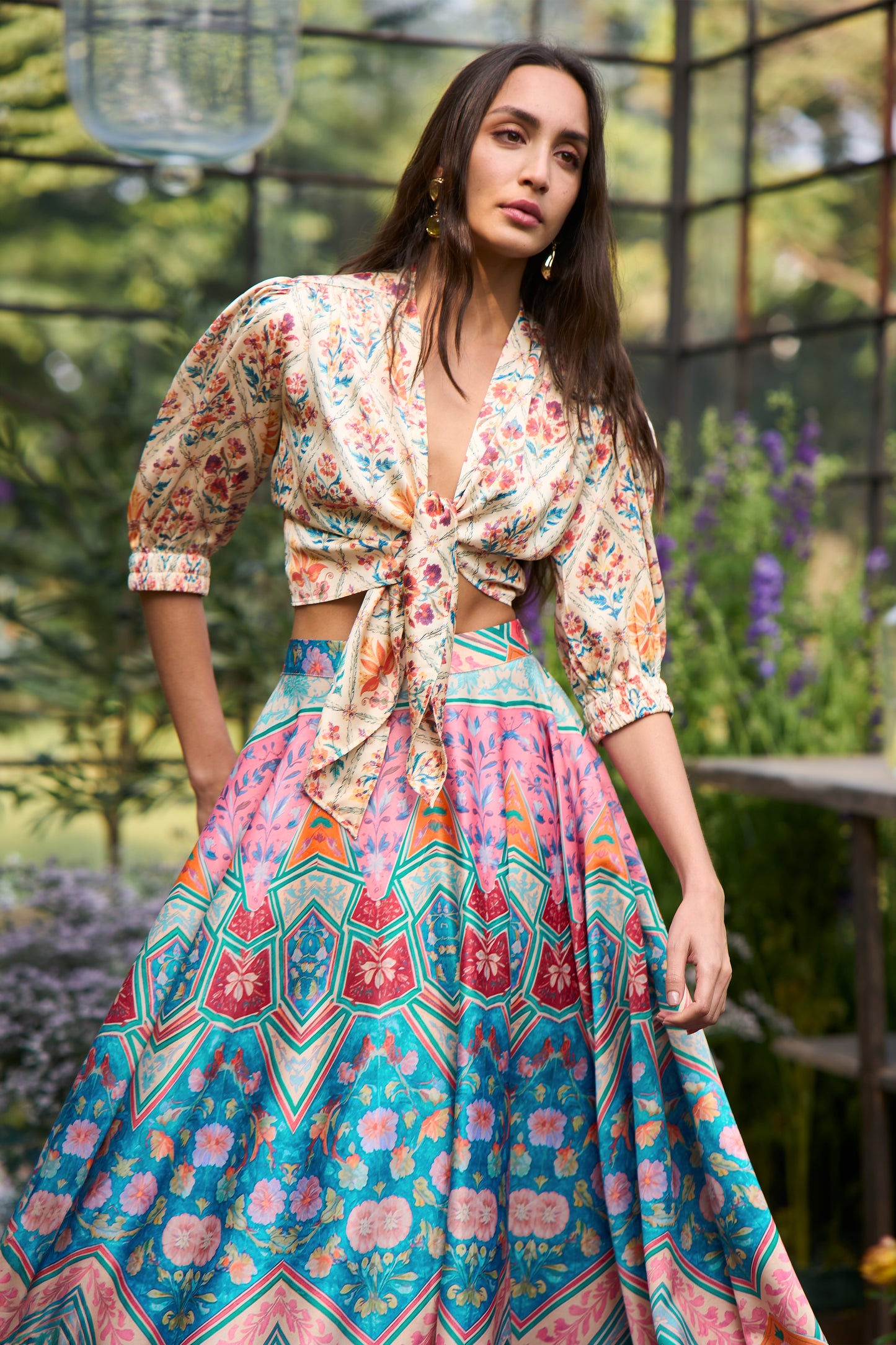 FLORAL PRINT FRONT-TIE TOP