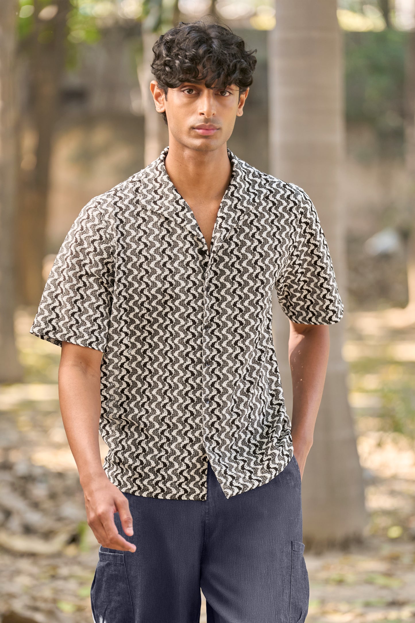 MONOCHROME TEXTURED JACQUARD SHIRT