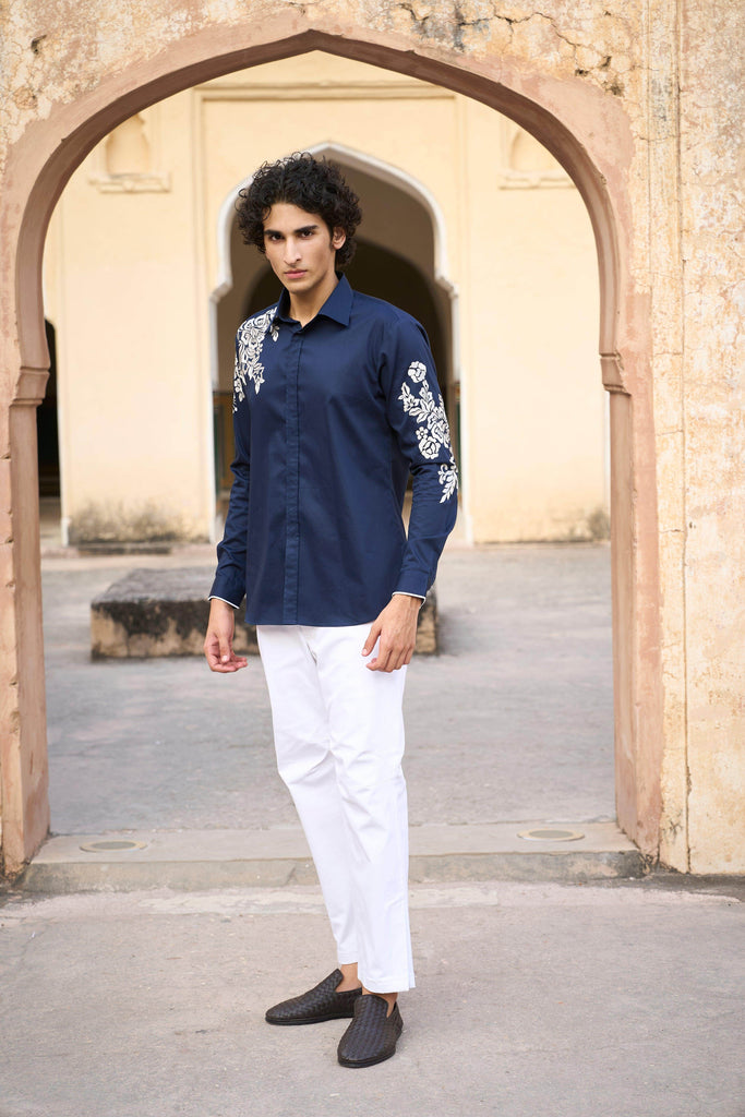 PLACEMENT EMBROIDERED SHIRT AND TAPERED WHITE JEAN - dash and dot dash and dot