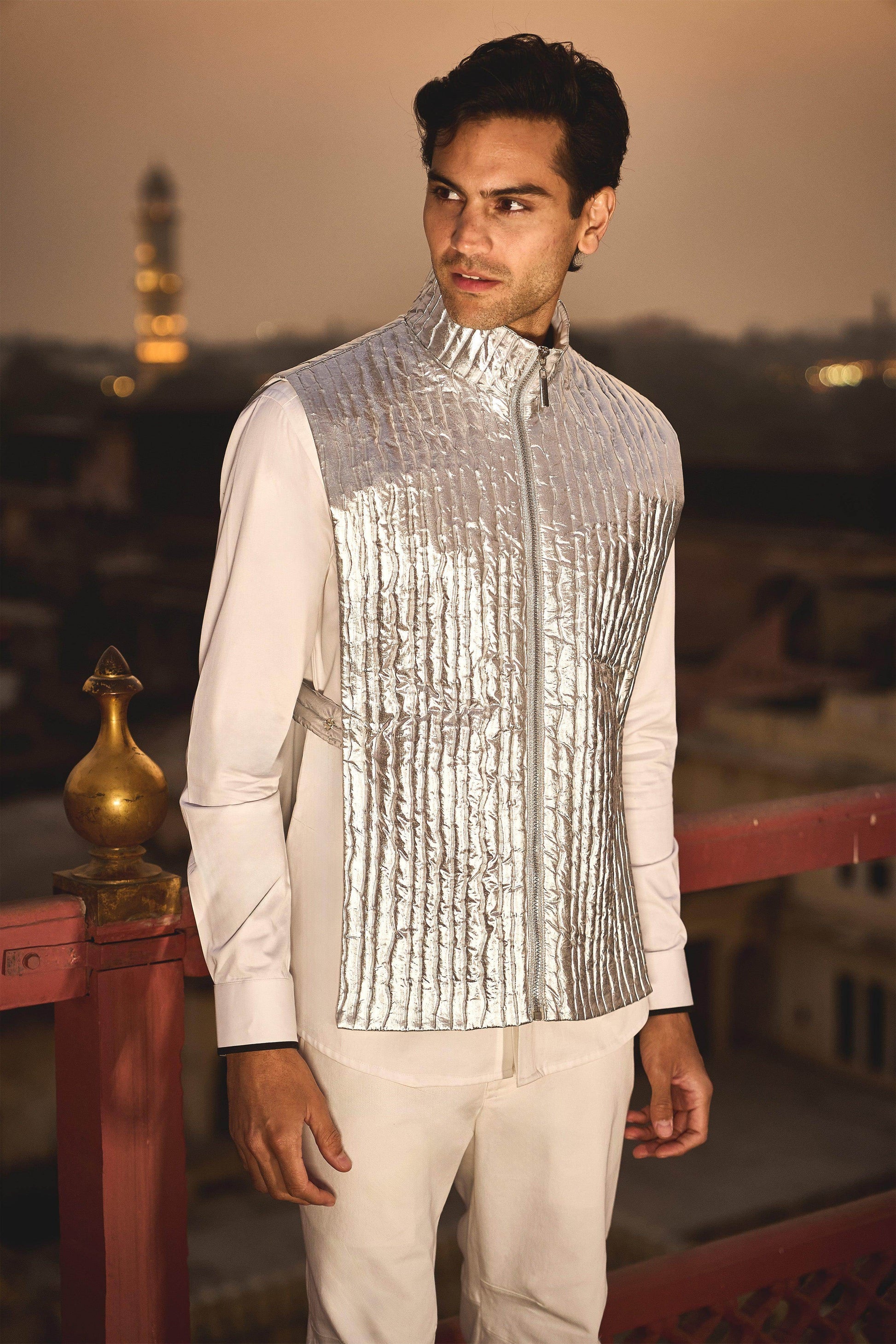 FOIL QUILTED GILET - dash and dot