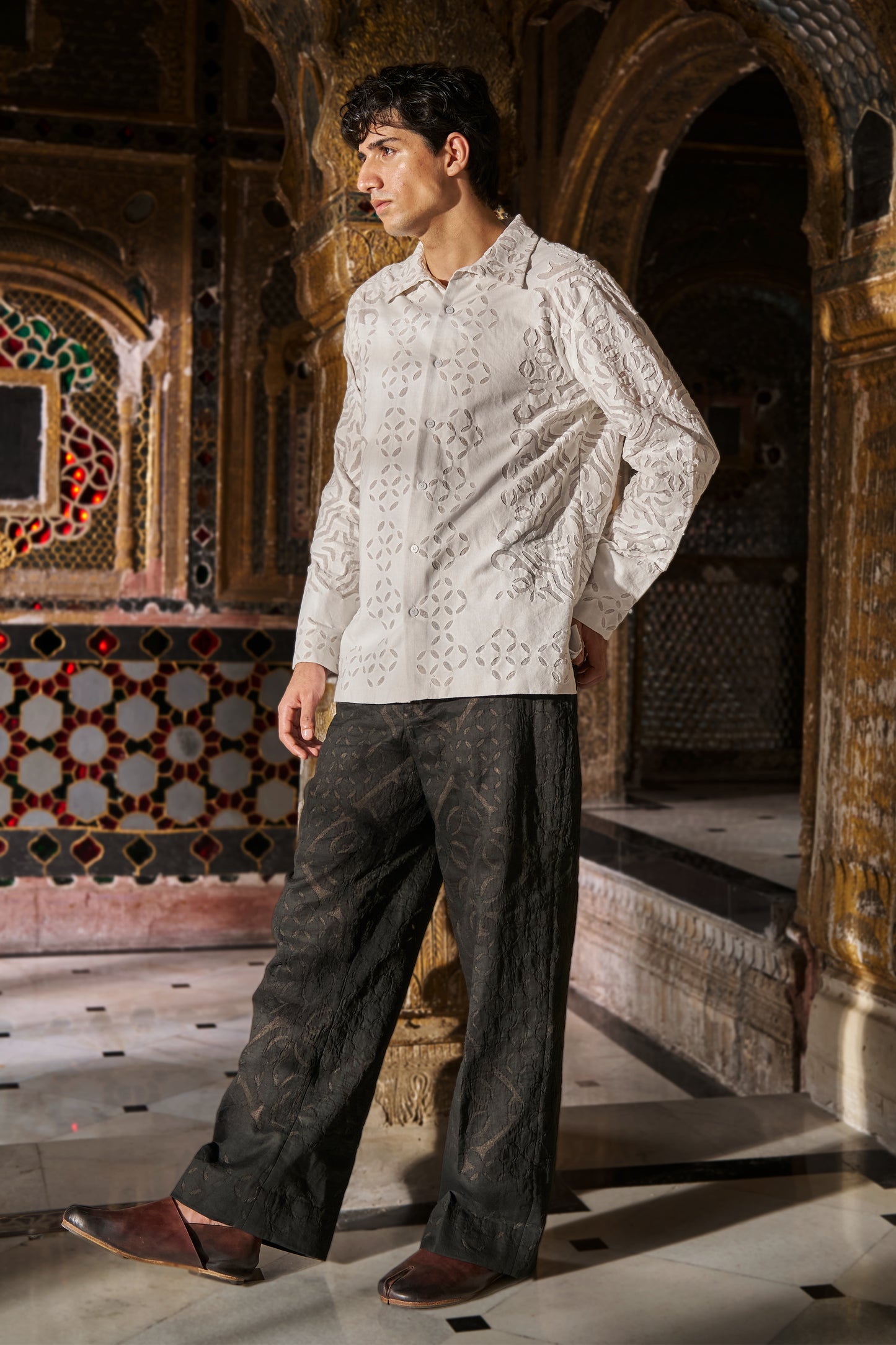 CUTWORK APPLIQUÉ PANT