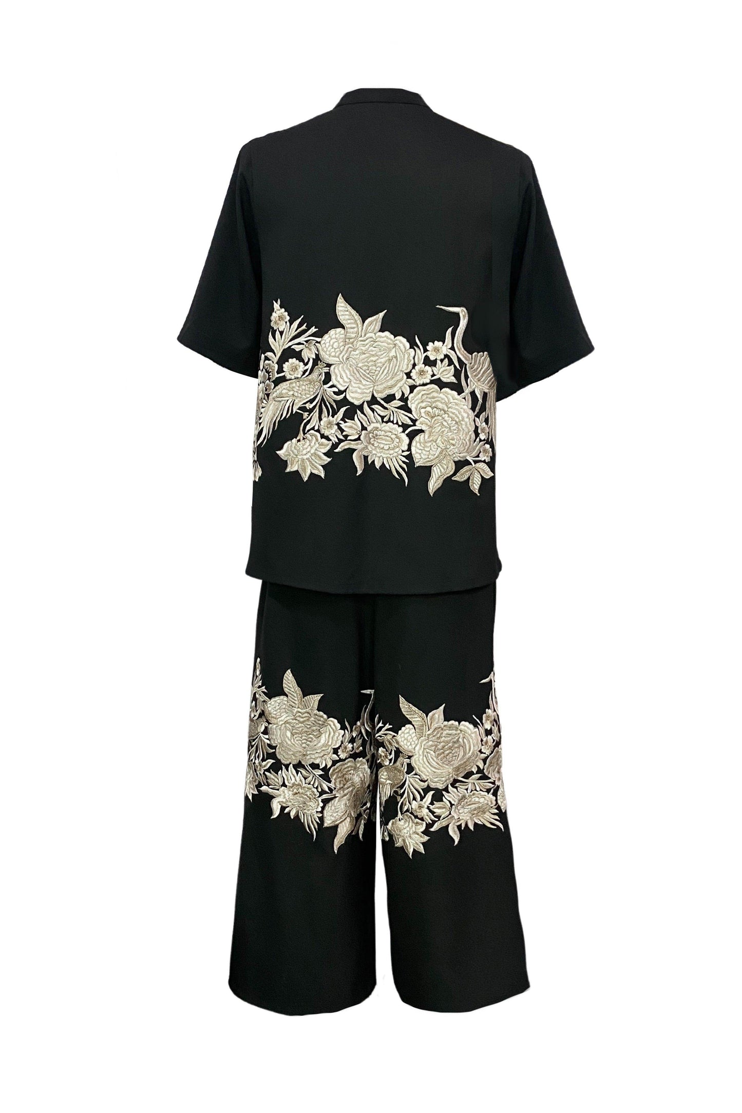 PLACEMENT EMBROIDERED SET - dash and dot