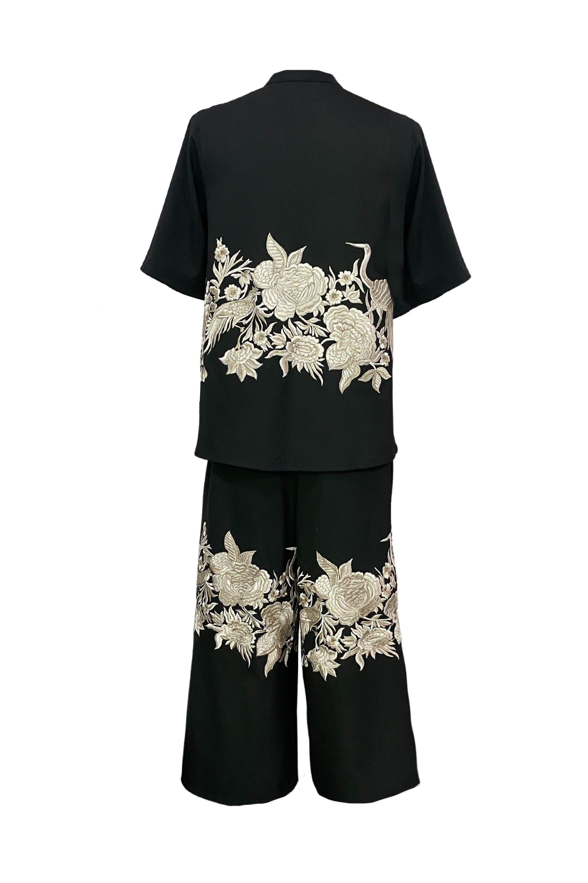 PLACEMENT EMBROIDERED SET - dash and dot