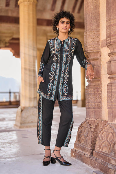 EMBROIDERED PANT SET - dash and dot