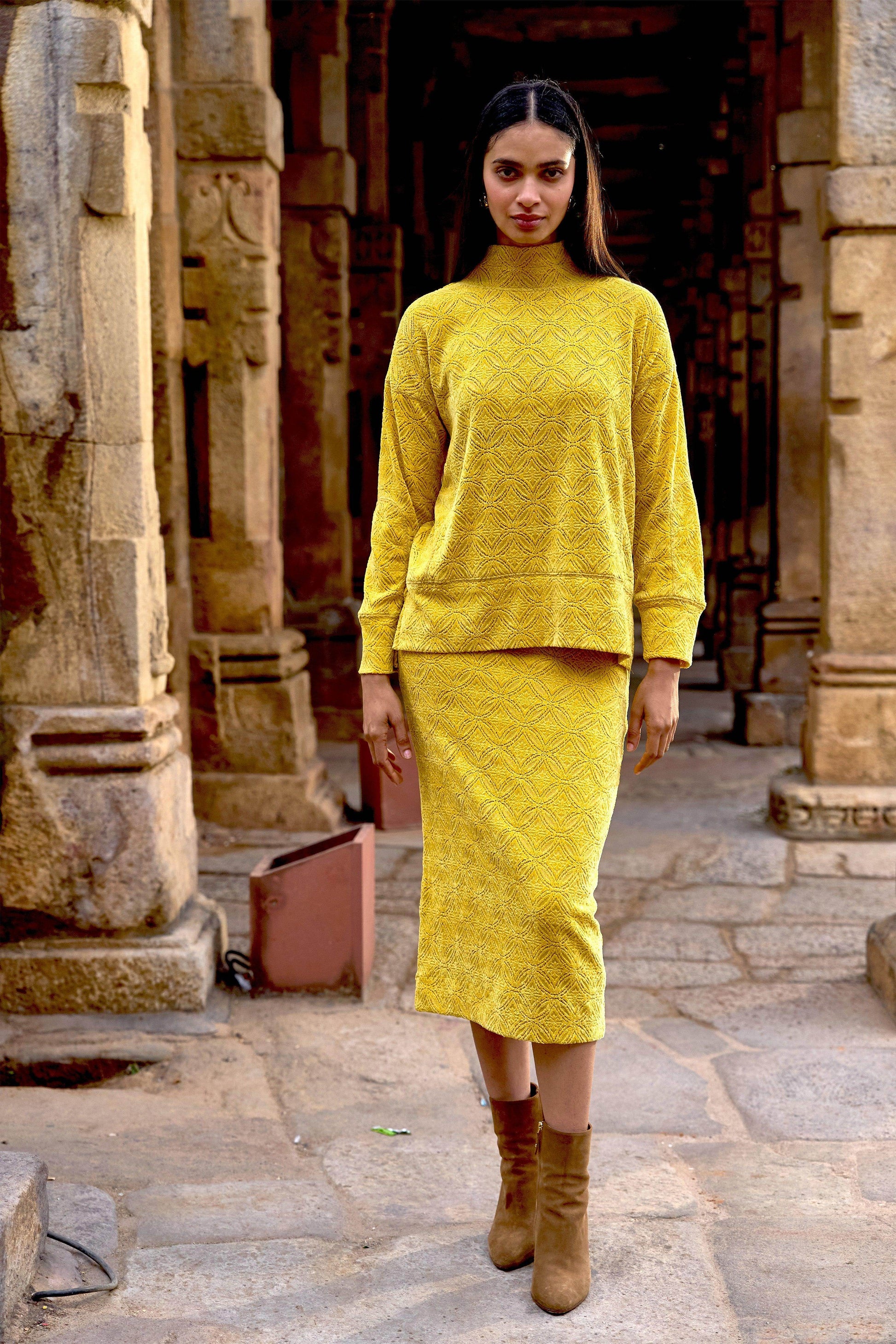 KNITTED LACE MIDI SKIRT - dash and dot