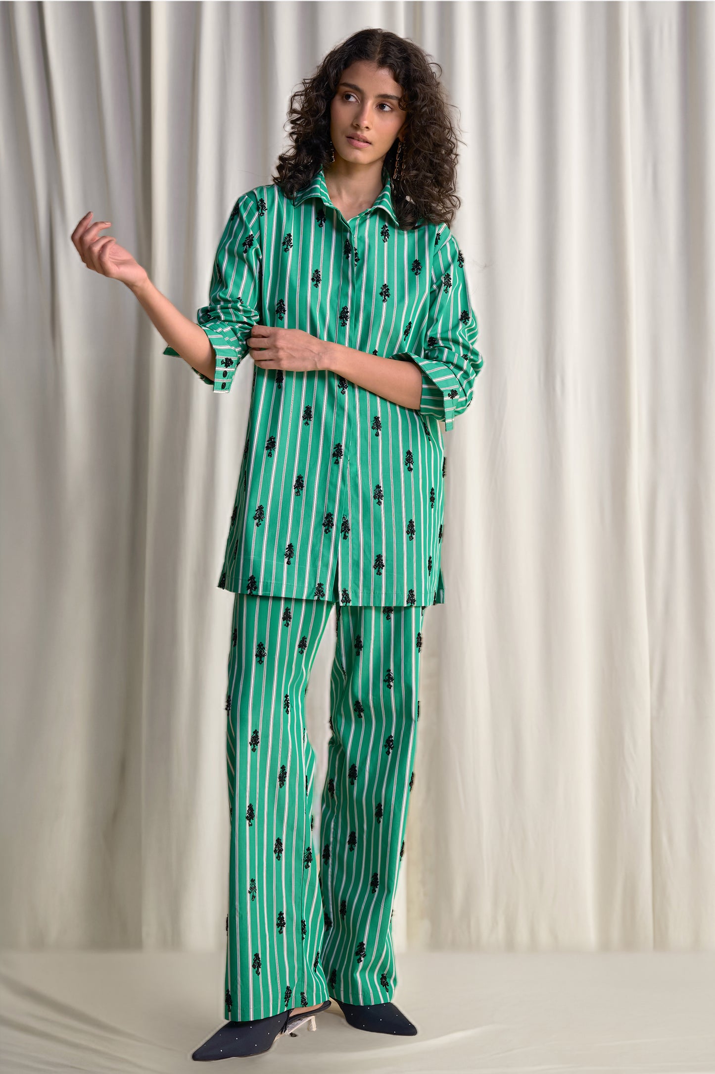 MOTIF BEAD EMBROIDERED STRIPE SHIRT