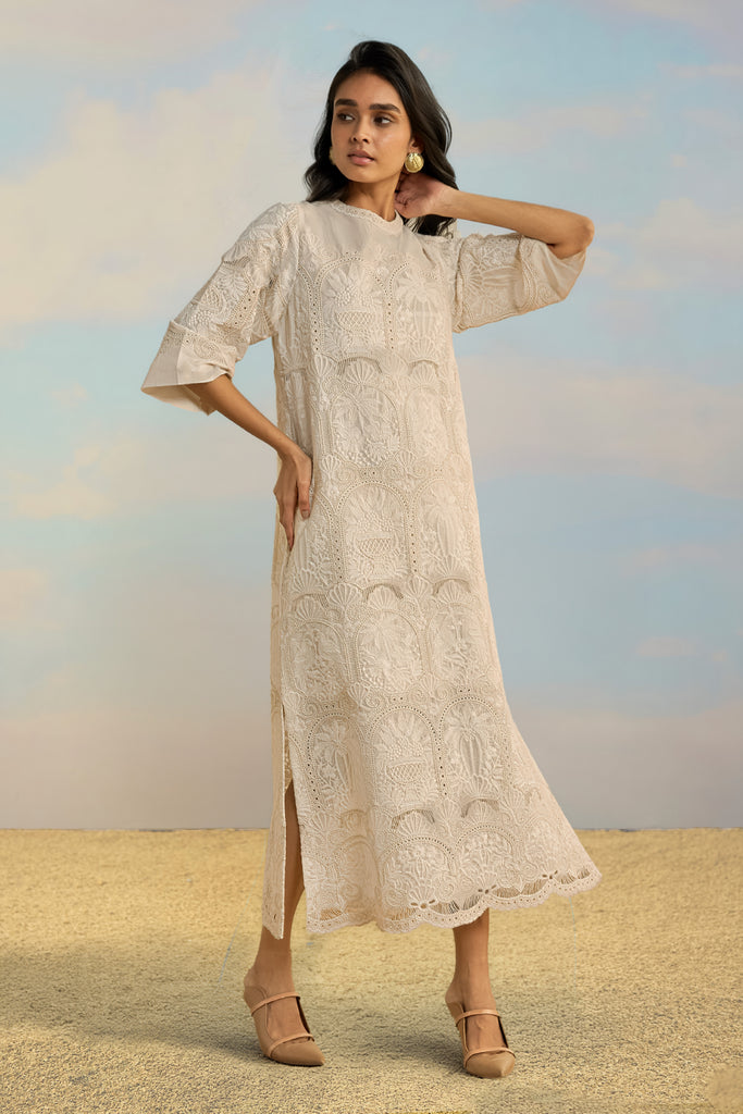 CUTWORK EMBROIDERED SCALLOPED MAXI dash and dot