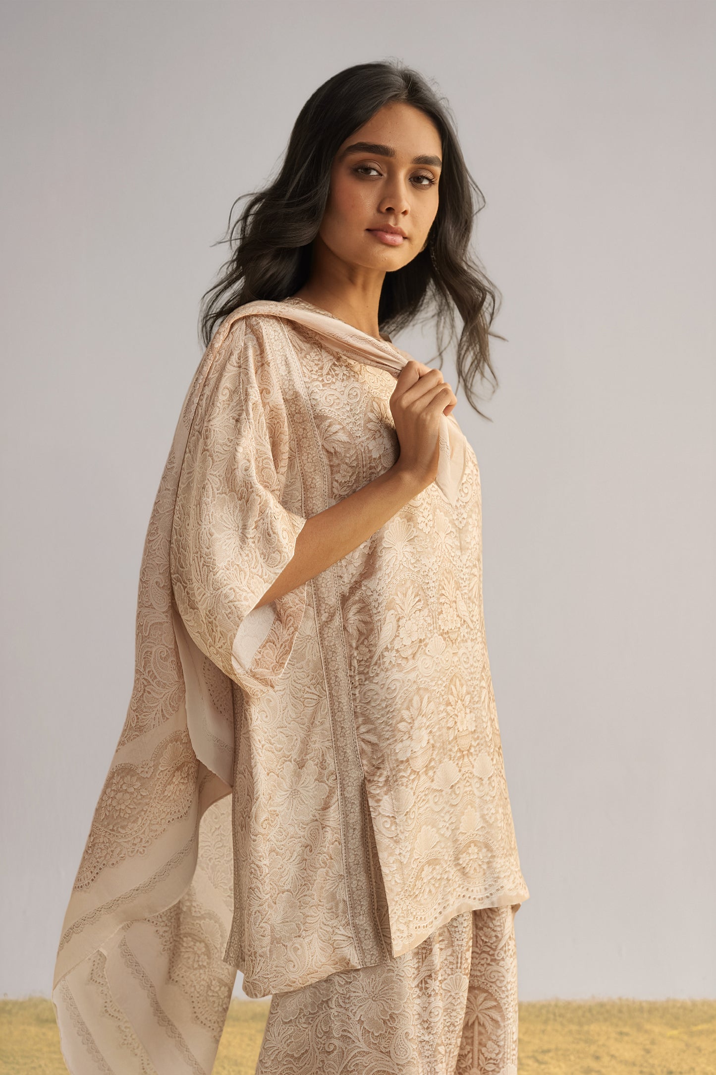 LACE PRINTED BOXY TOP & SCARF