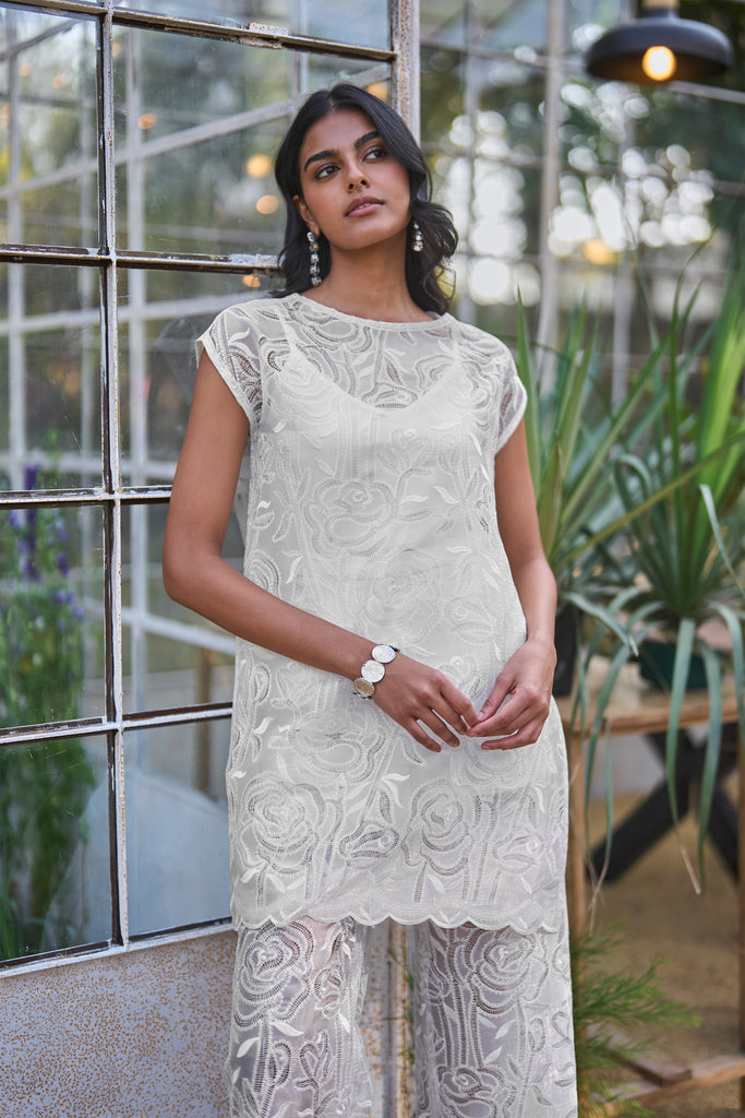 IVORY LACE PANT dash and dot