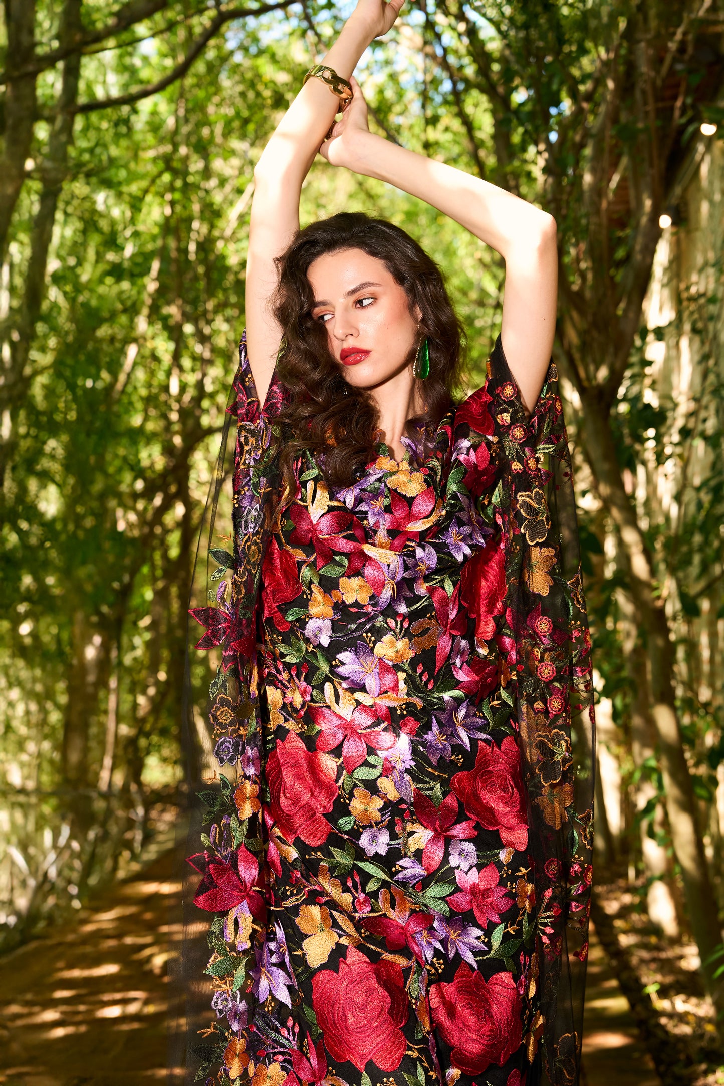 EMBROIDERED FLORAL KAFTAN