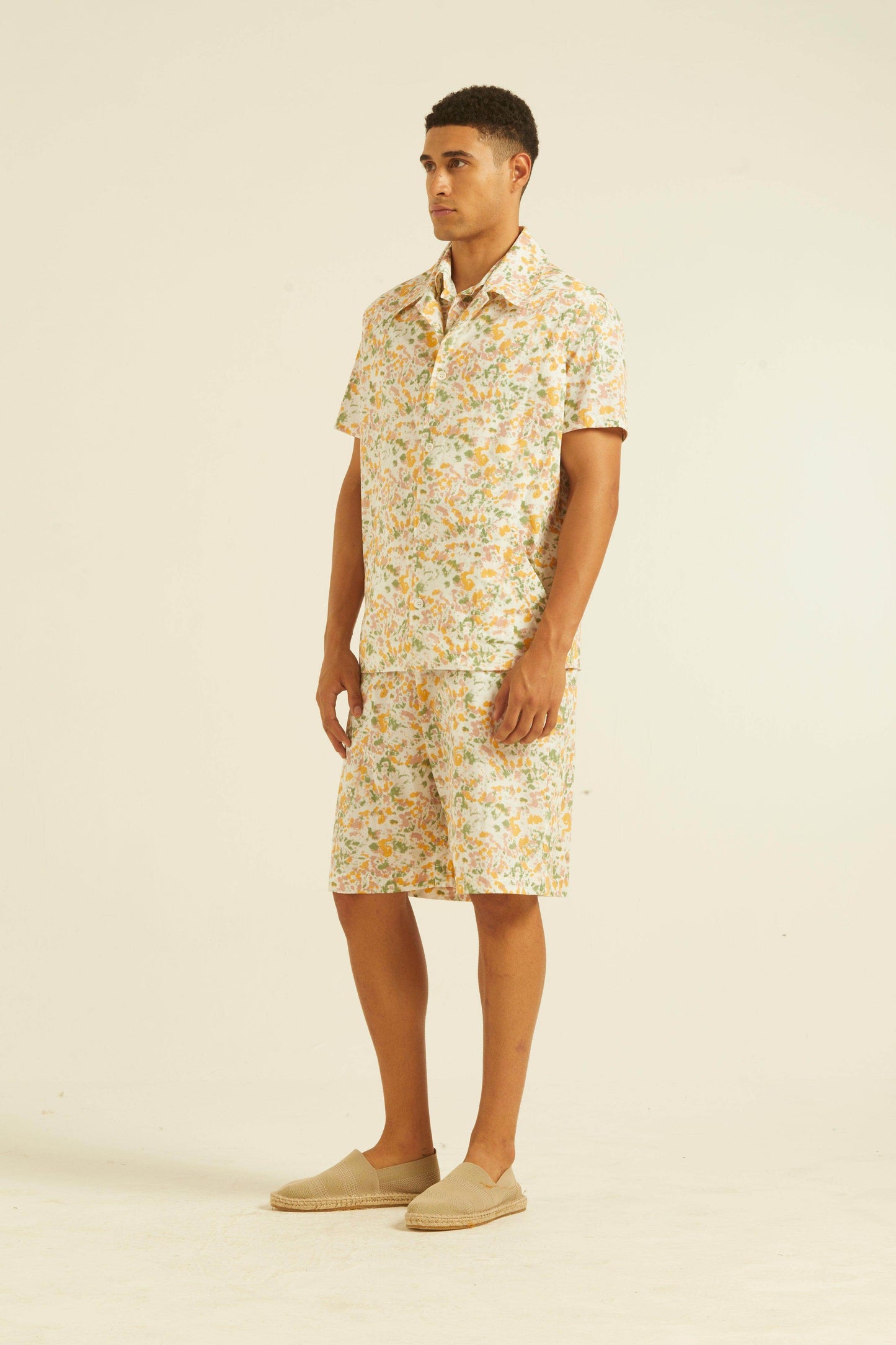 PRINTED SHORTS SHIRT - dash and dot