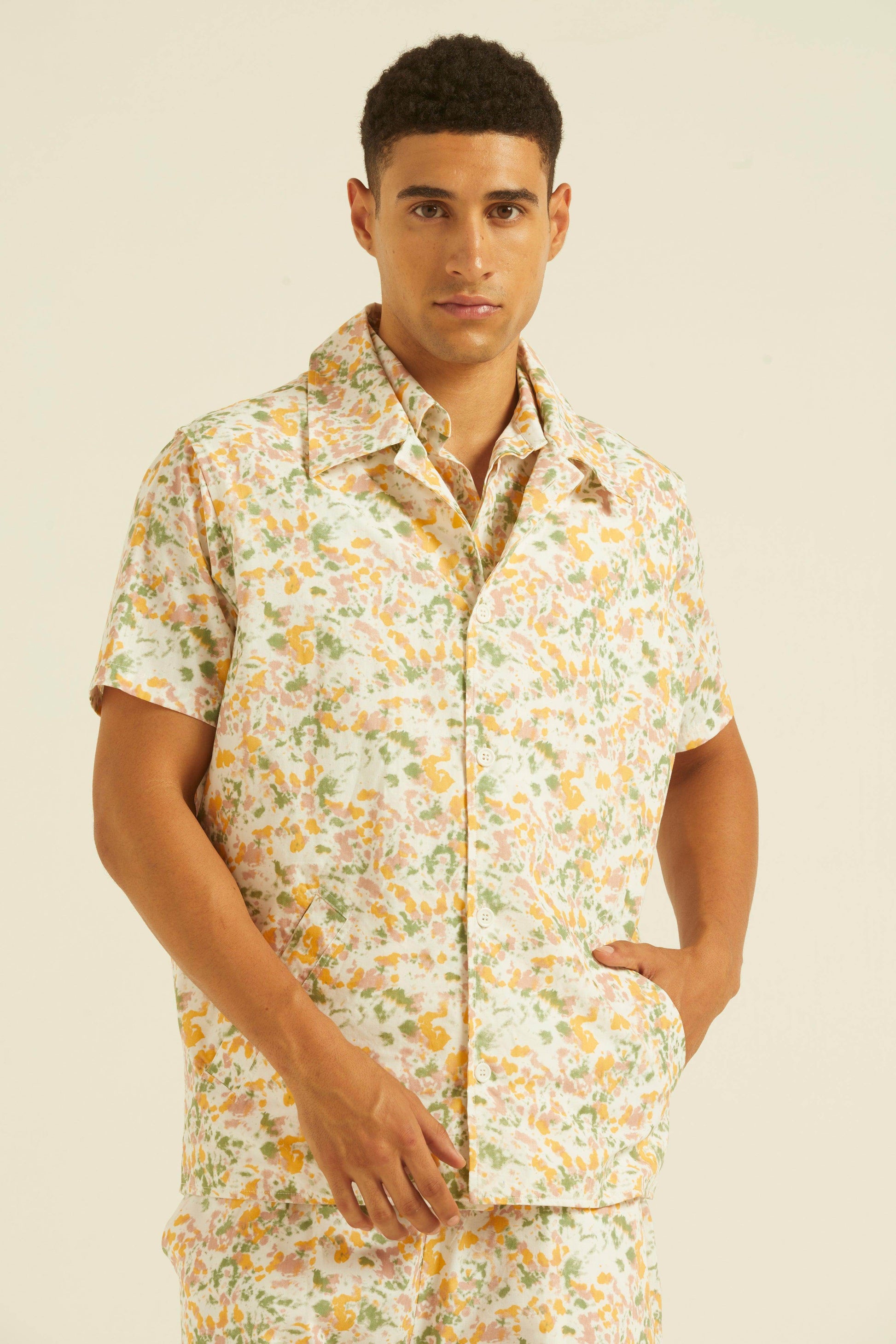 PRINTED SHORTS SHIRT - dash and dot
