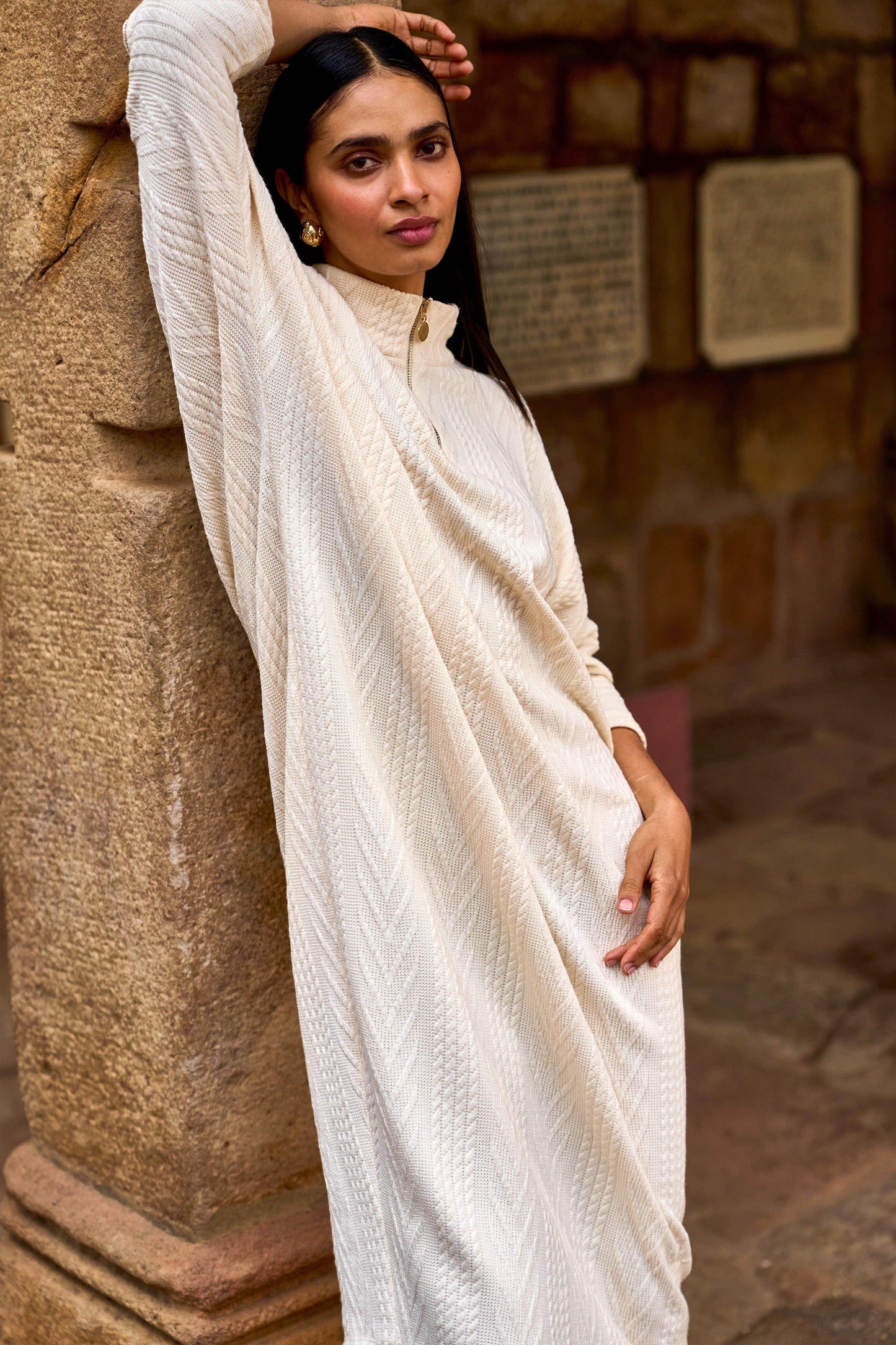 IVORY KNIT MIDI - dash and dot