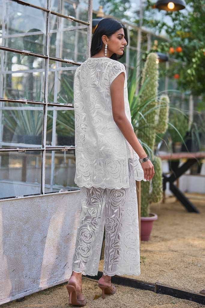 IVORY LACE PANT dash and dot